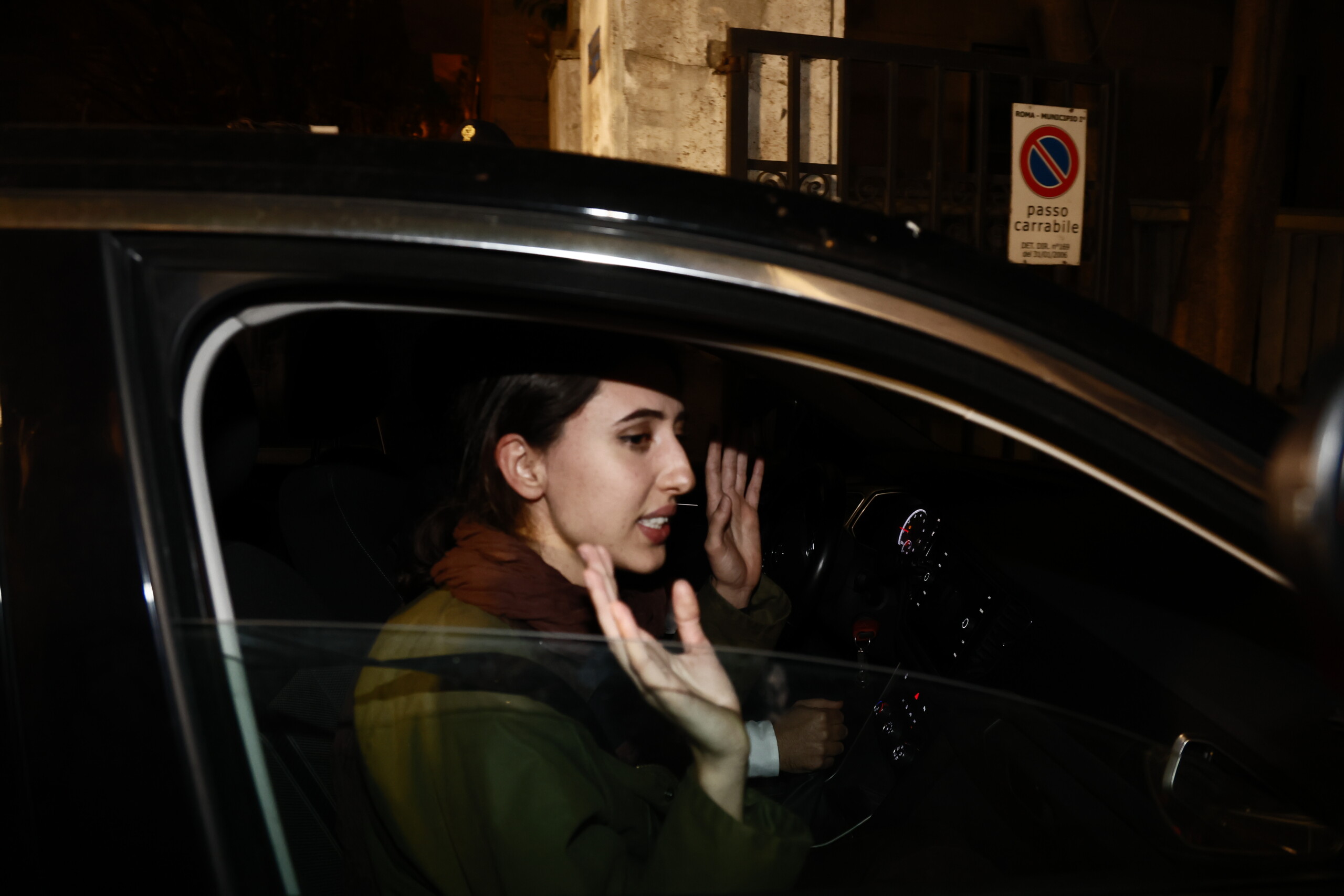 cecilia sala est rentree chez elle a rome je remercie tous ceux qui mont aidee a sortir scaled