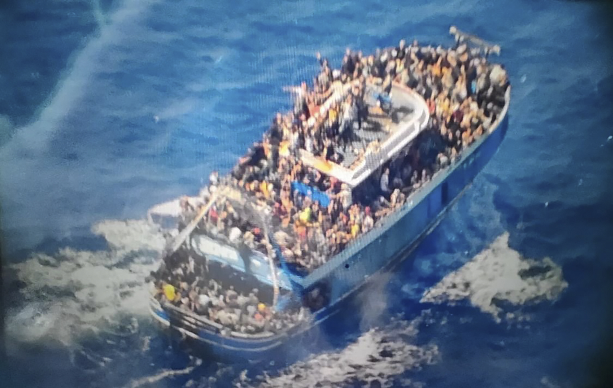 migrants ong 50 morts dans un naufrage alors quils se dirigeaient vers les iles canaries