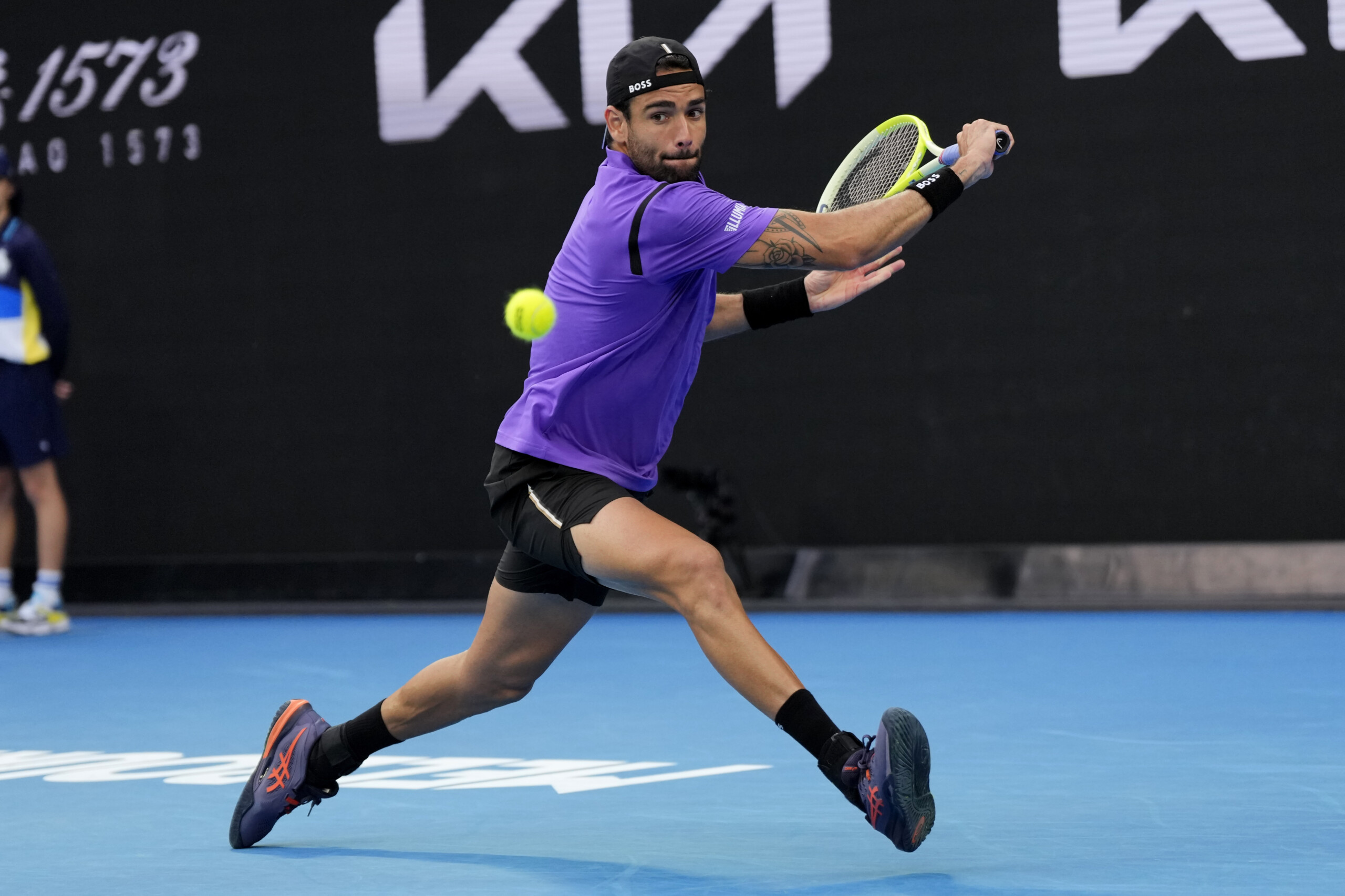 open daustralie berrettini sincline en quatre sets contre rune scaled