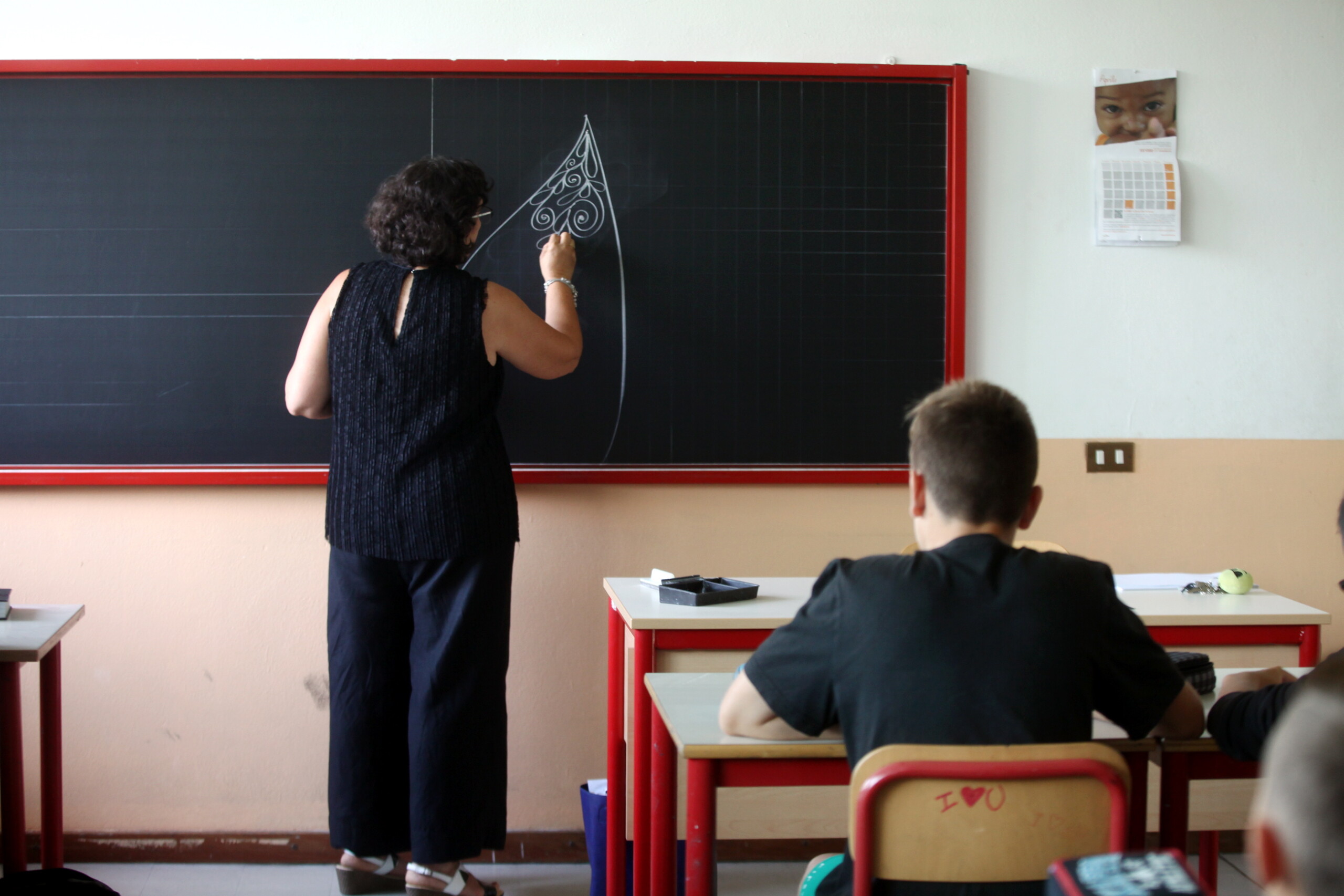 monza un eleve agresse une enseignante au lycee de seregno scaled