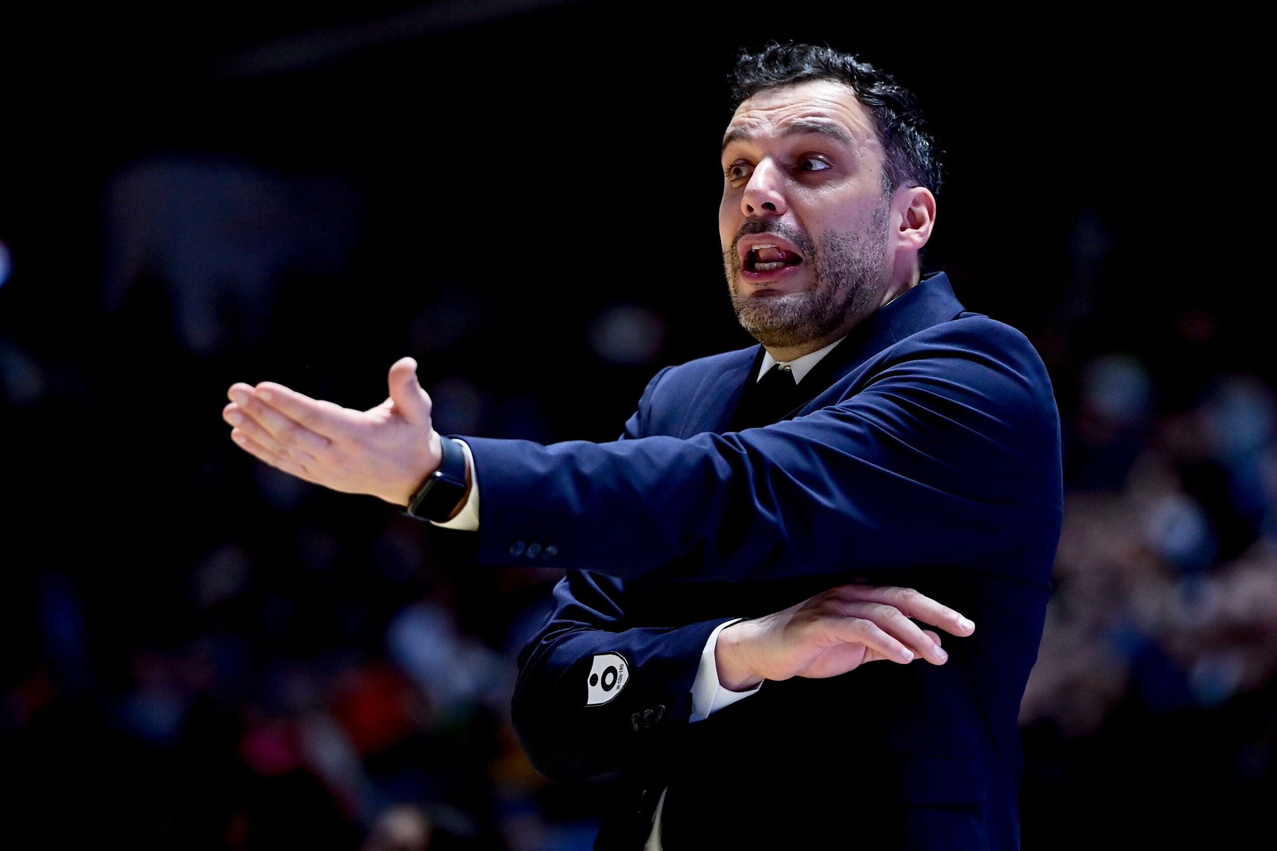 basket entraineur de trento victoire a badalona la course aux playoffs deurocup reste ouverte scaled