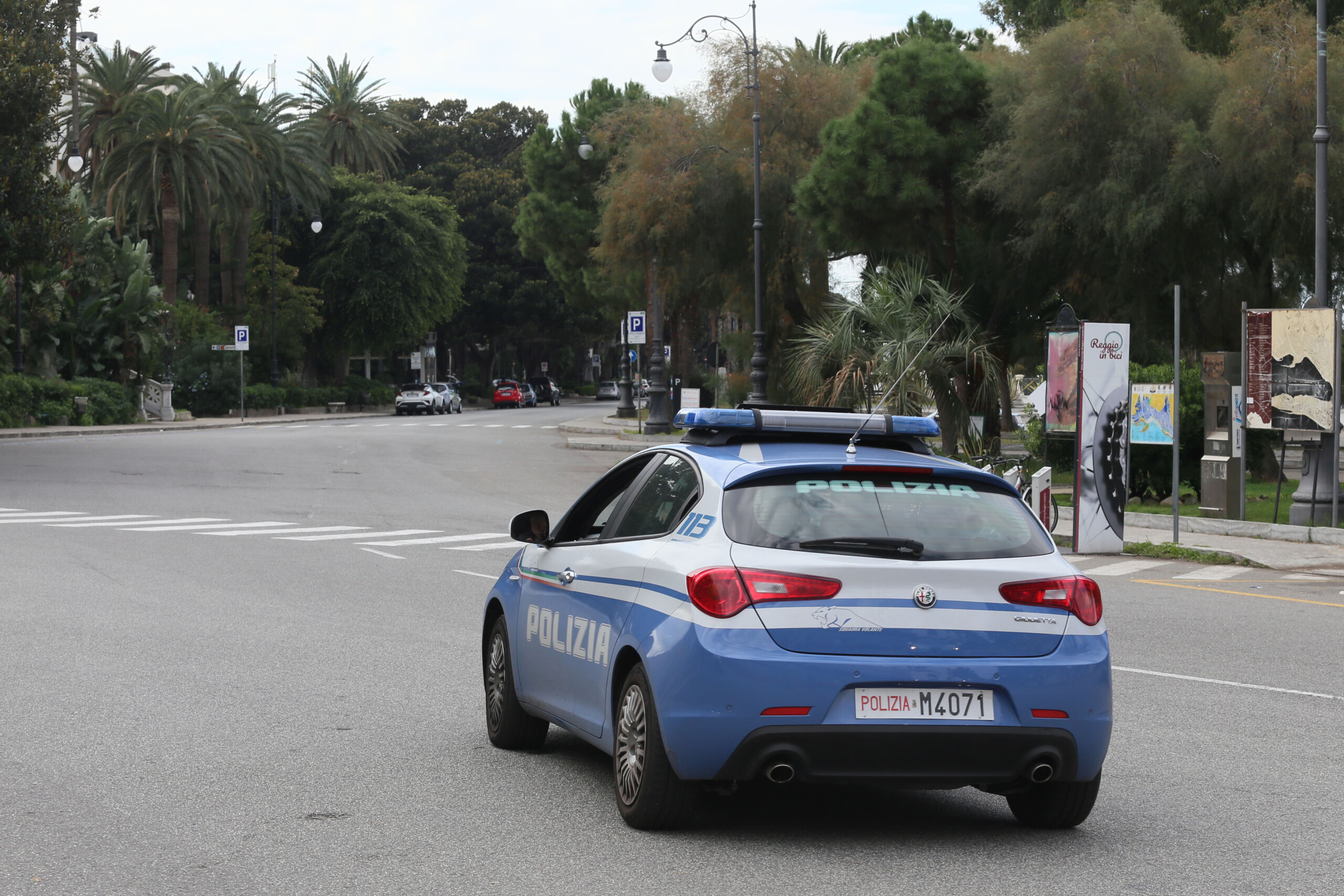 ivrea coisp le policier frappe a la tete est en etat critique scaled