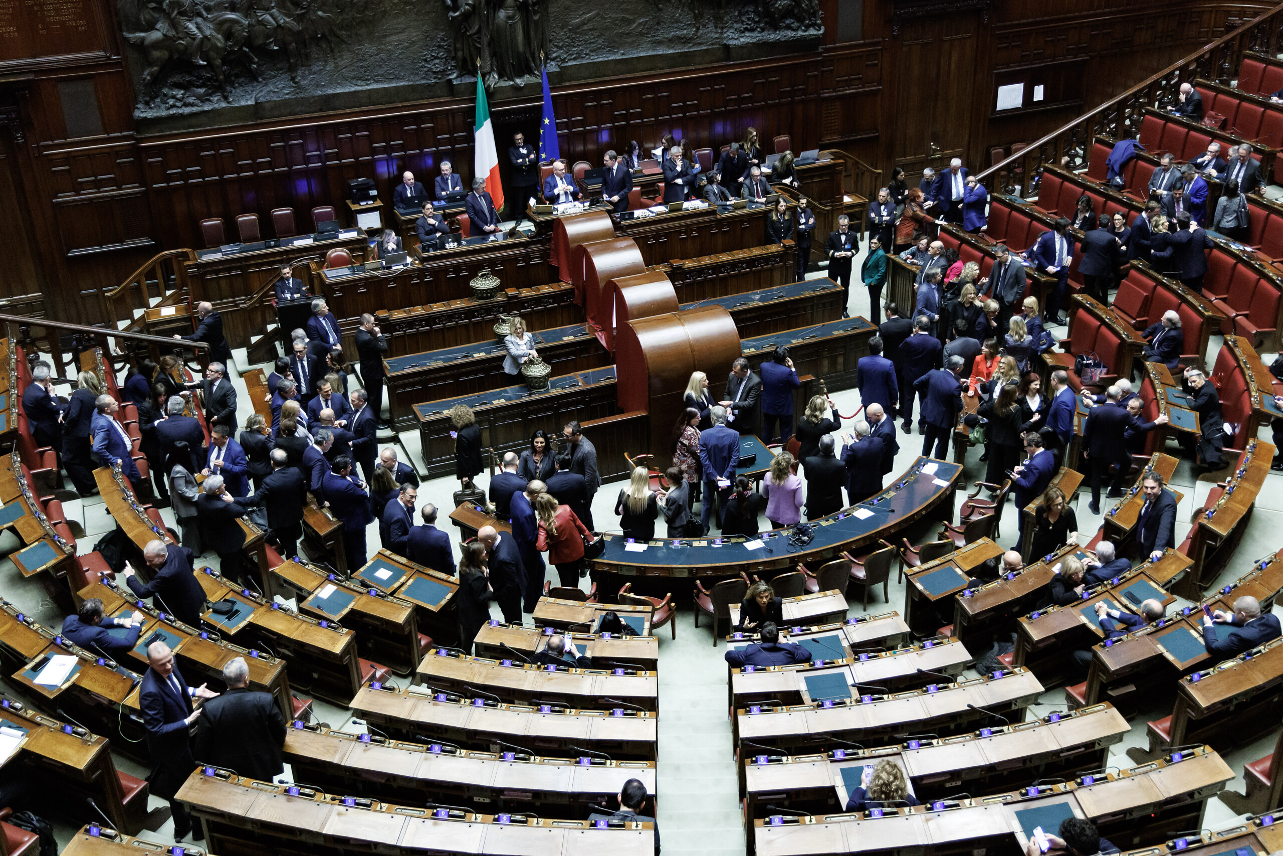 cour constitutionnelle fumee blanche marini cassinelli luciani et sandulli elus scaled