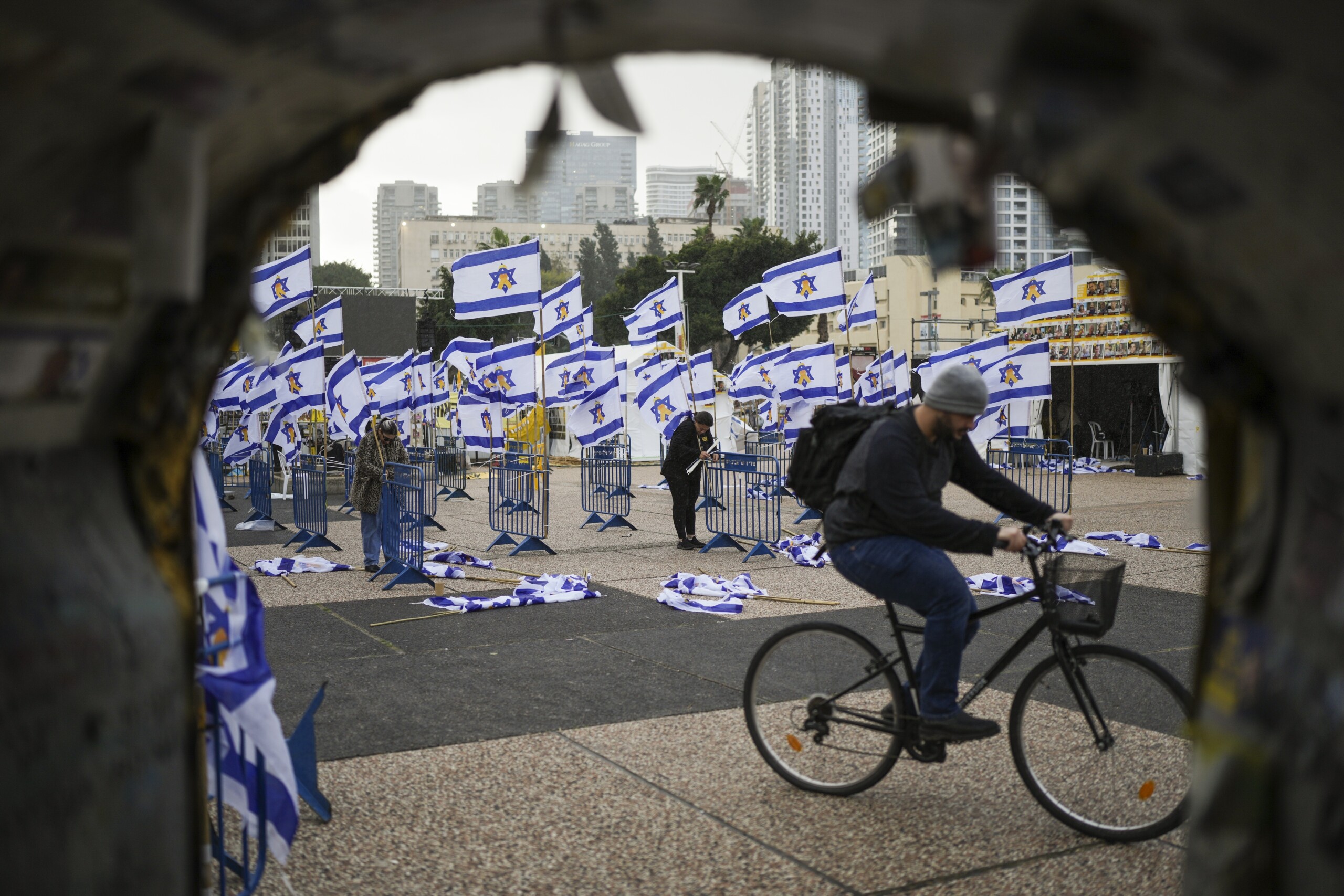 moyen orient trois bus ont explose pres de tel aviv scaled