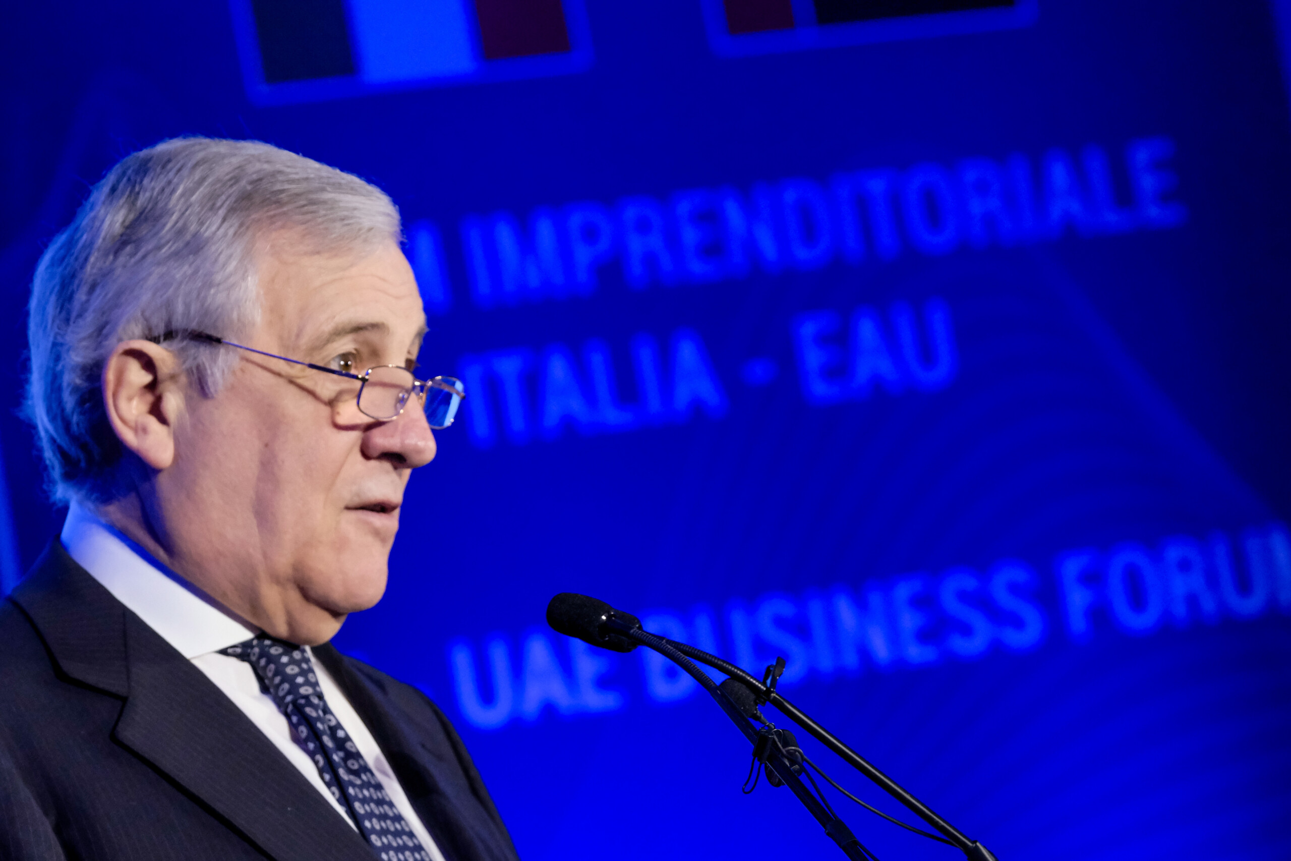 ukraine tajani litalie a lavant garde de la reconstruction scaled