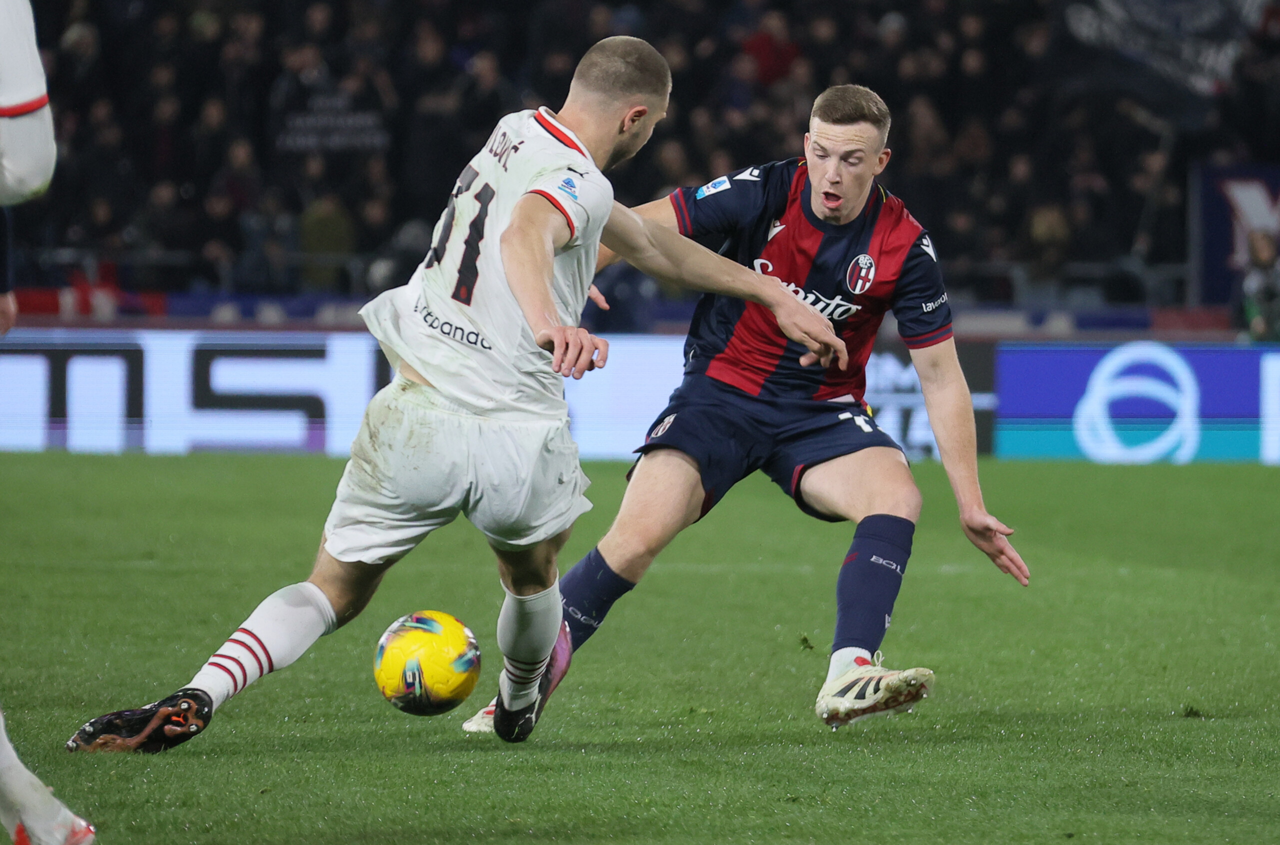 football serie a bologne milan 0 1 a la mi temps scaled