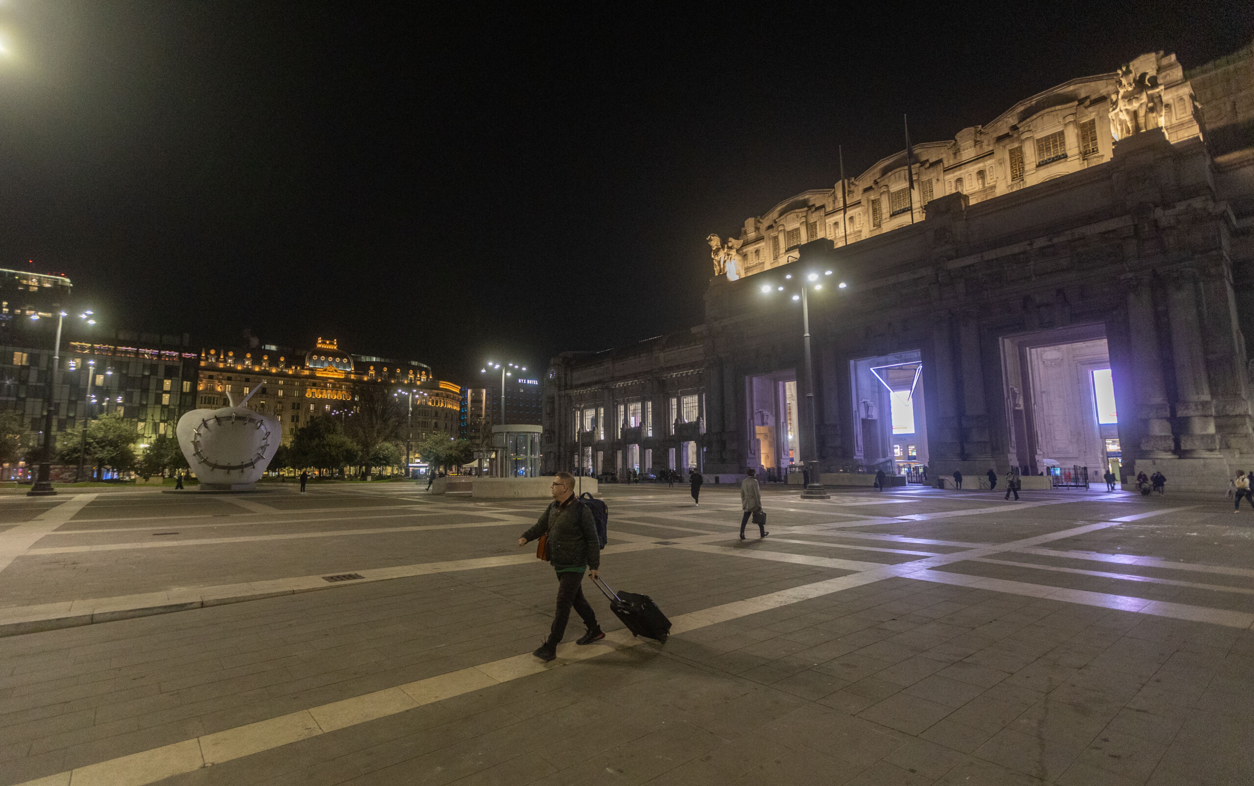 milan un homme est repere avec un fusil dans la gare centrale la police effectue des recherches scaled