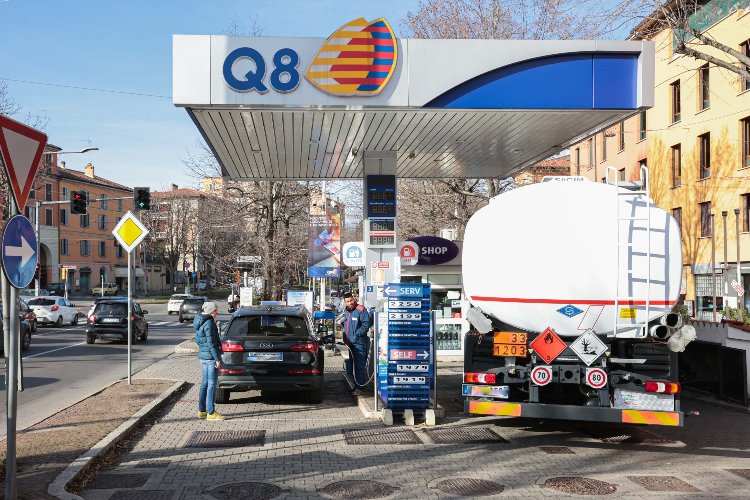 essence en libre service a moins de 18 euro le litre diesel a 17 scaled