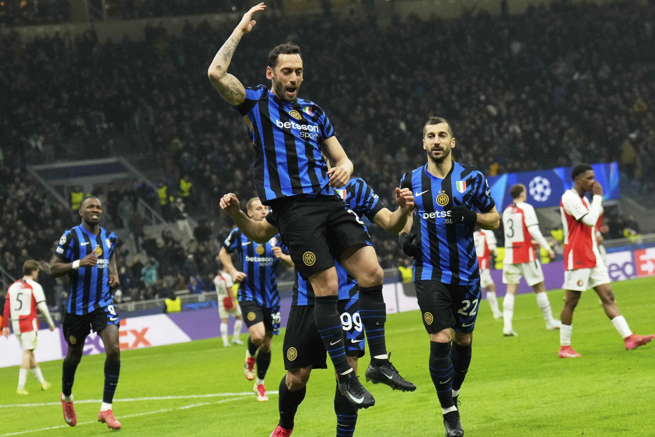 ligue des champions inter contre feyenoord 2 1 les nerazzurri en quarts de finale scaled