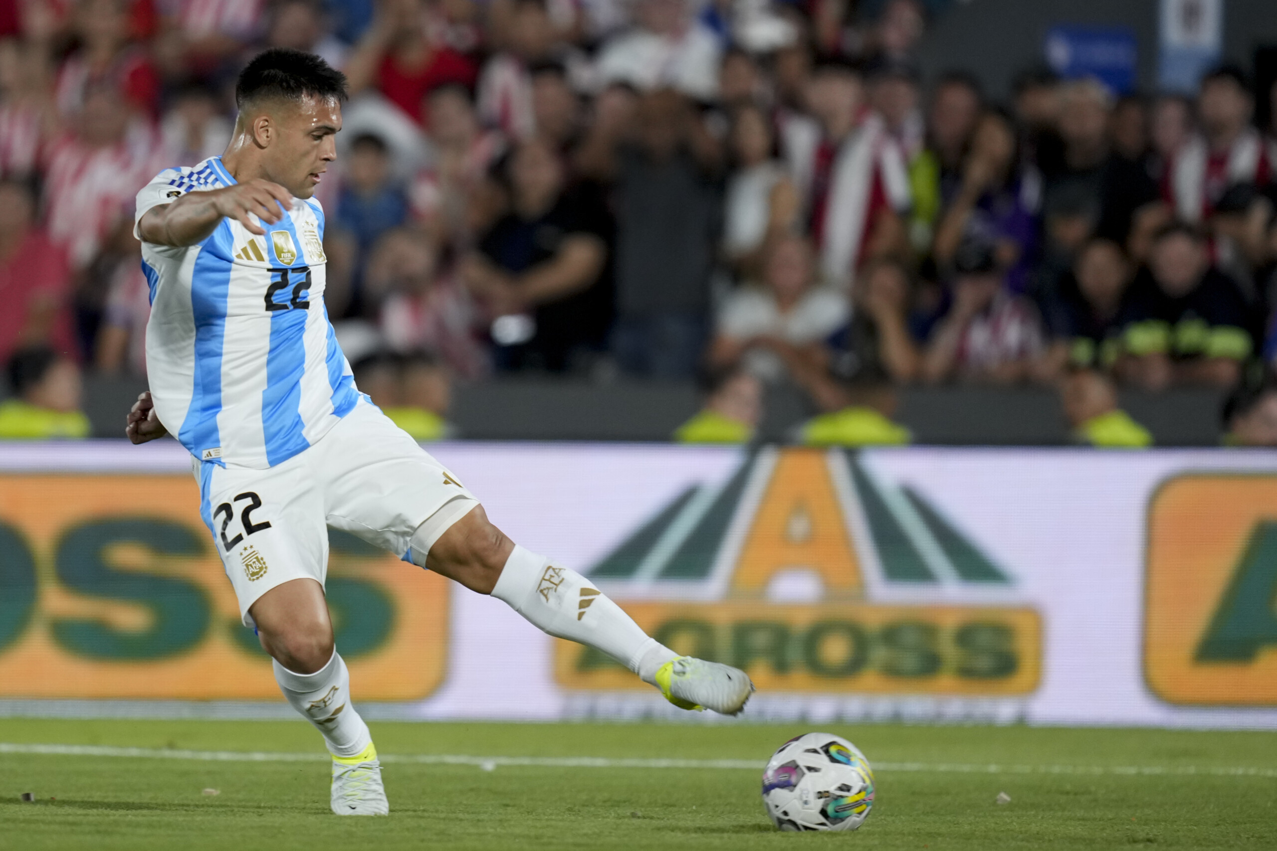 blessure pour lautaro il manquera les matchs de largentine scaled