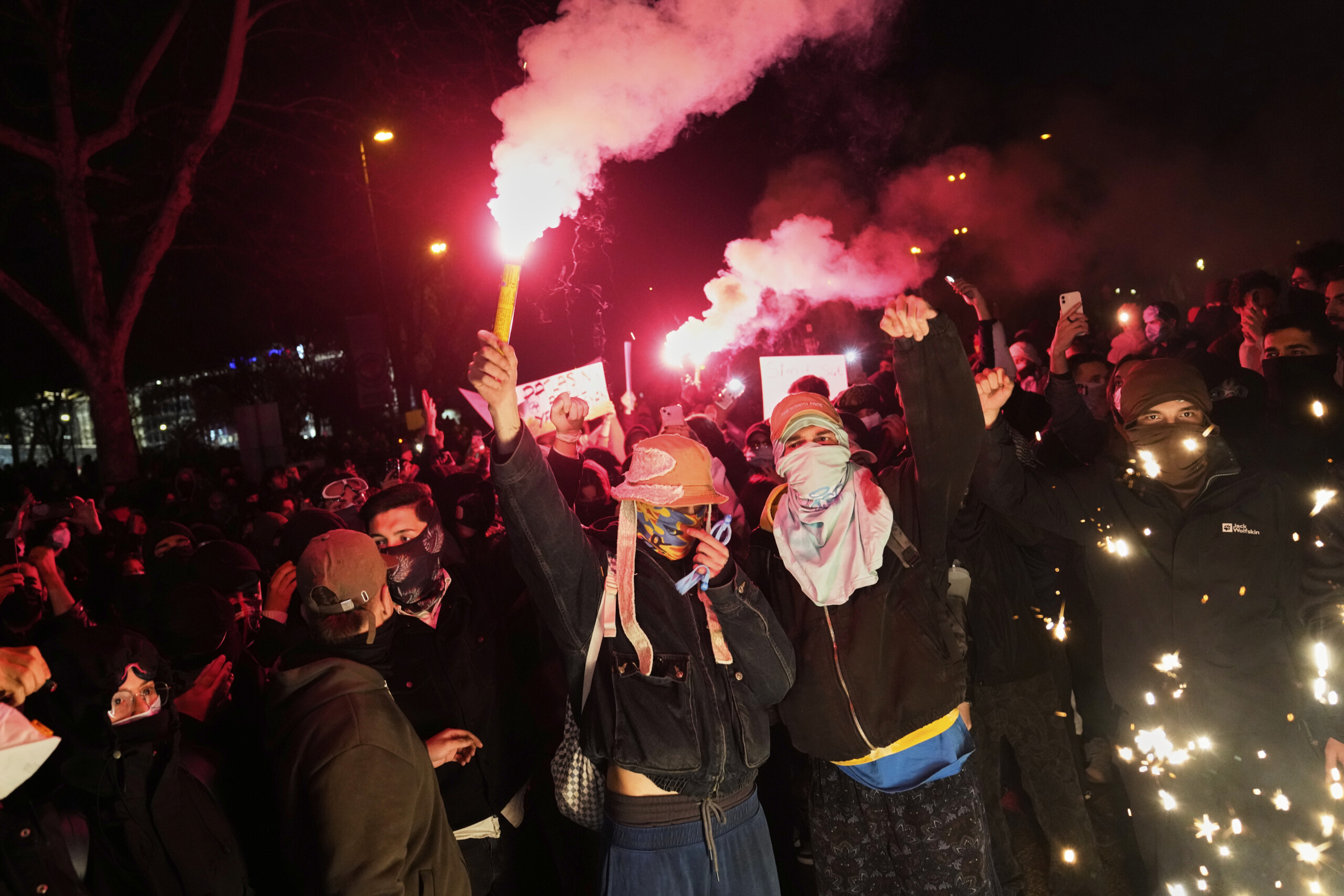 turquie manifestations a istanbul affrontements et tensions avec la police scaled