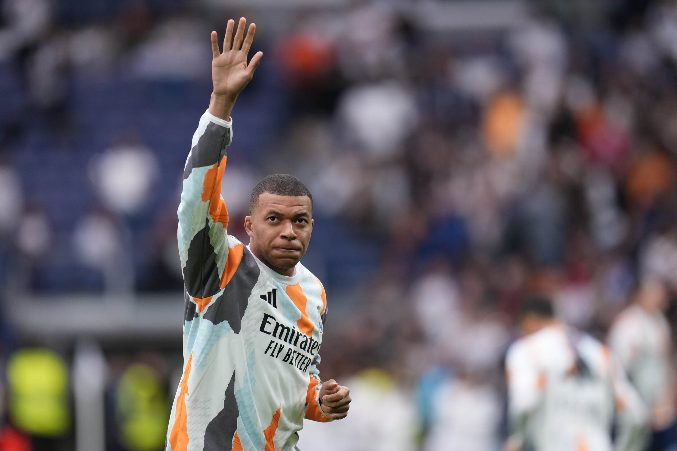 football 55 millions deuros geles sur le compte du psg pour les salaires impayes a mbappe scaled