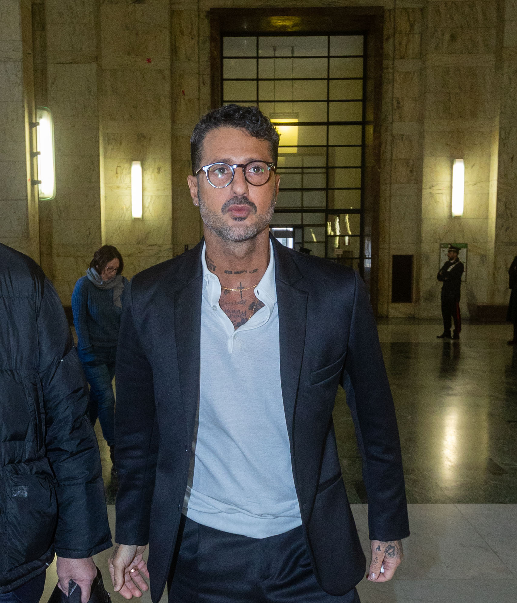 milan tentative dextorsion avec video a caractere sexuel fabrizio corona acquitte