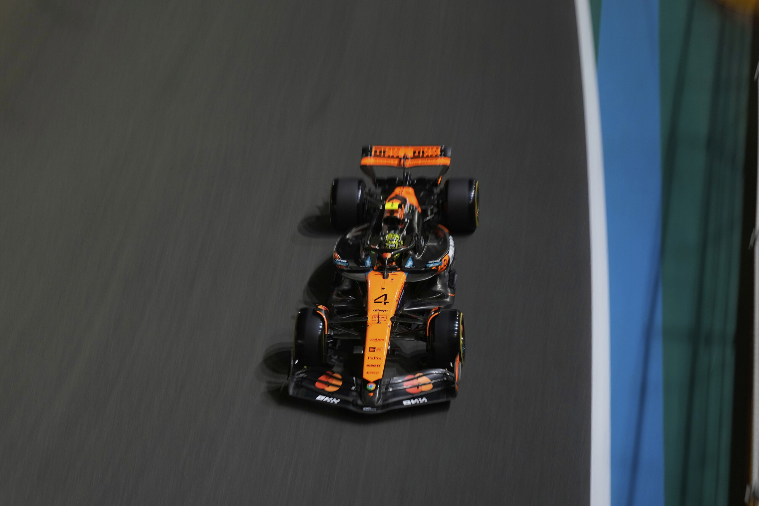 f1 gp darabie saoudite double mclaren en el2 verstappen et leclerc dans le coup scaled