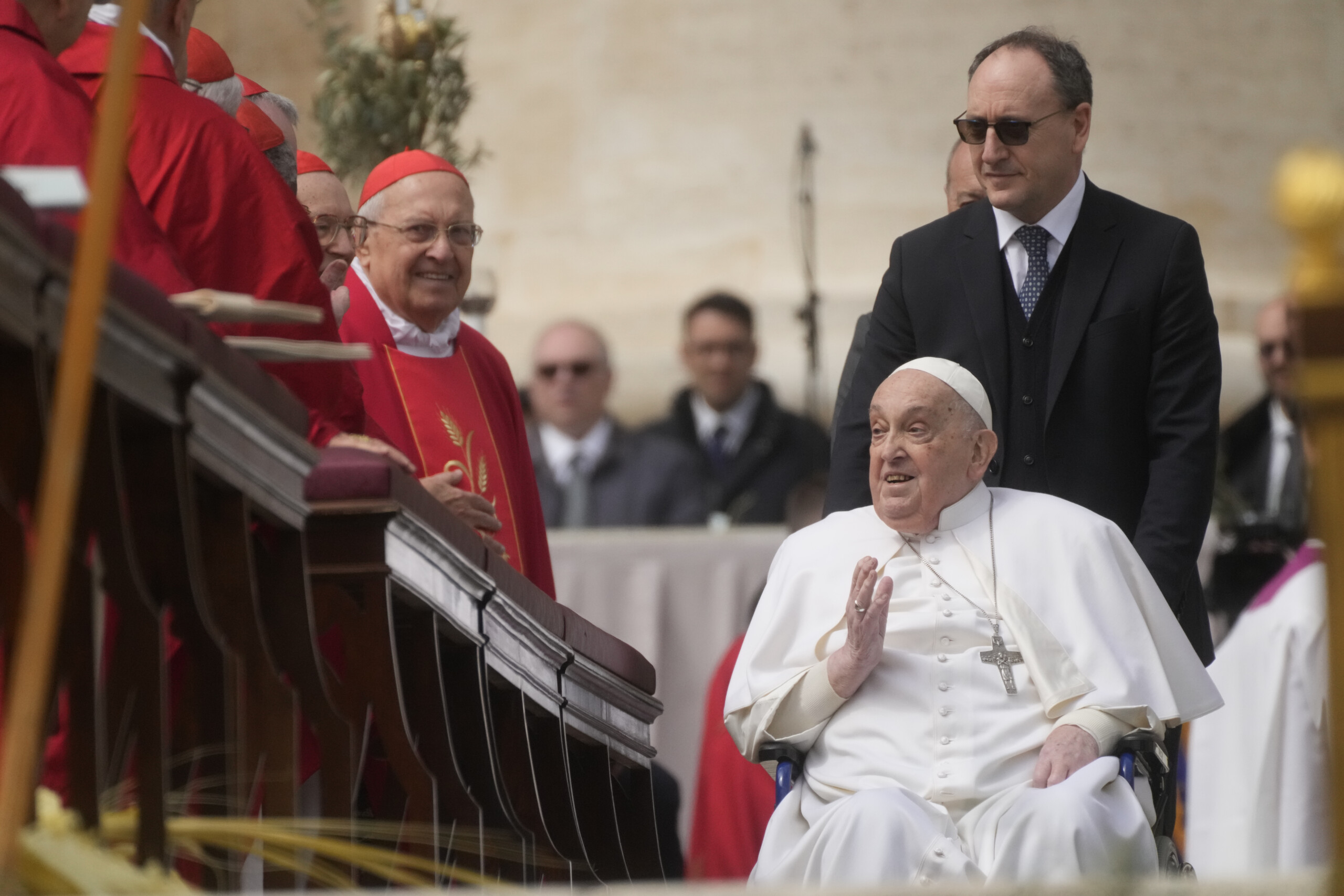 paques saint siege le pape souhaite etre sur la place saint pierre pour lurbi et orbi scaled