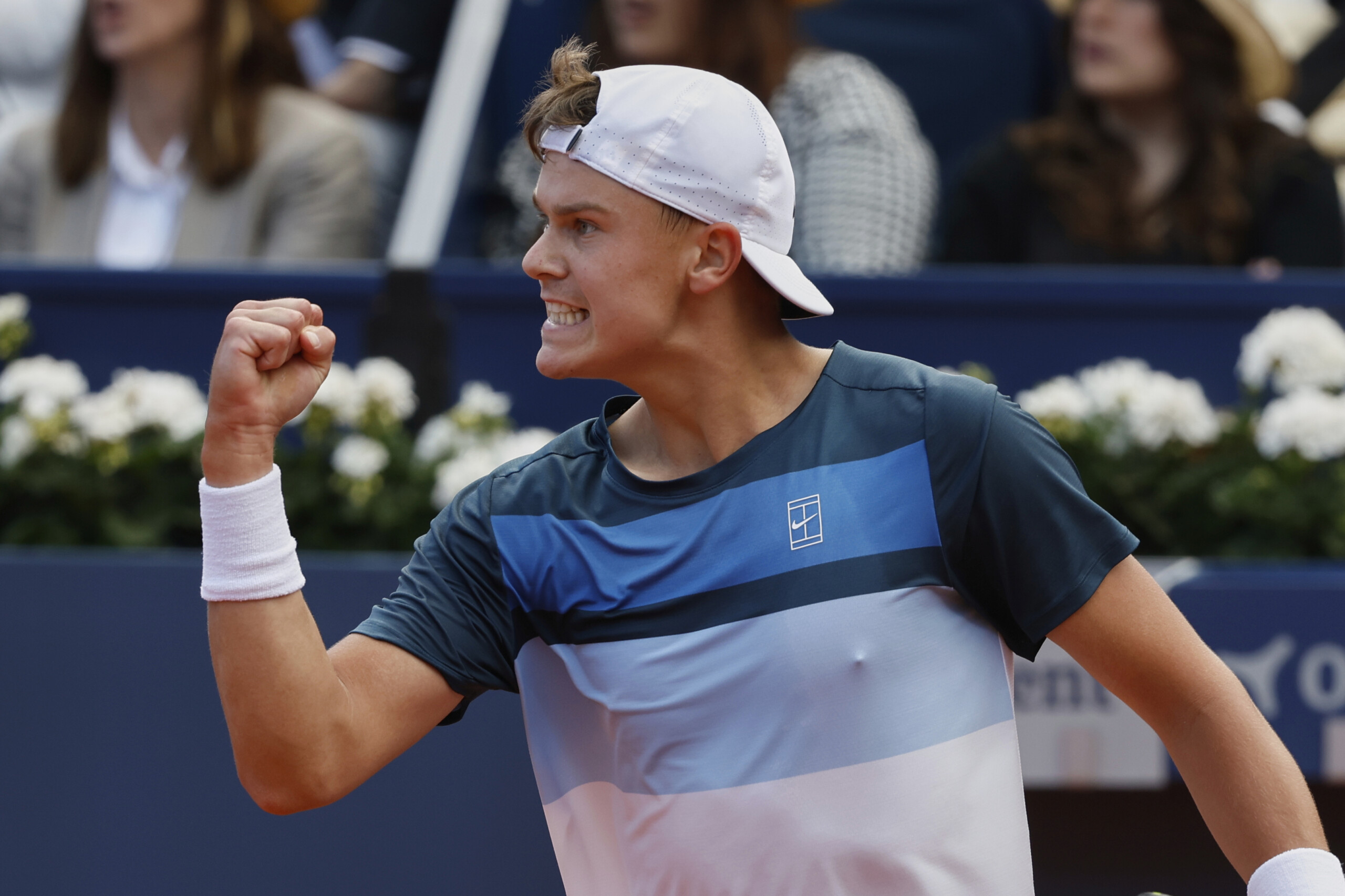 tennis atp barcelone titre pour rune alcaraz battu en deux sets scaled