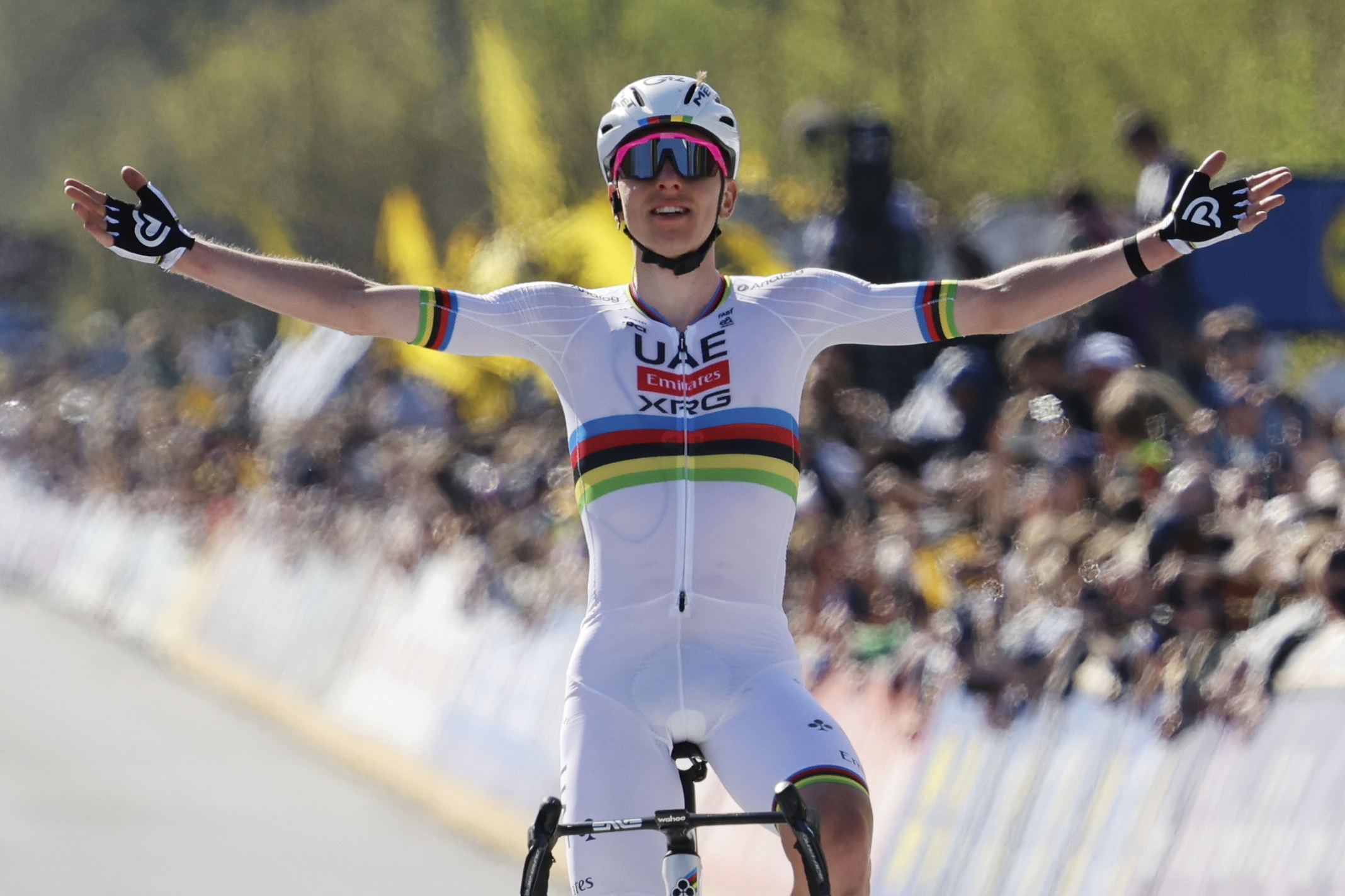 cyclisme pogacar reussit le triple liege bastogne liege encore a lui