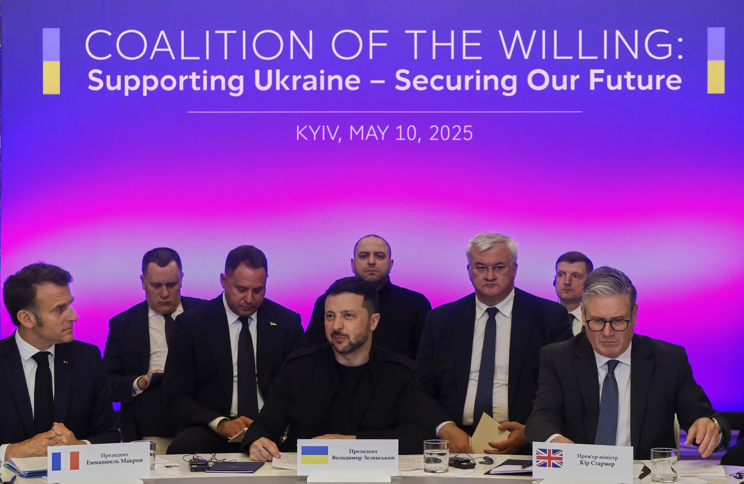 ukraine les leaders volontaires parlent a trump prets pour un cessez le feu des lundi scaled