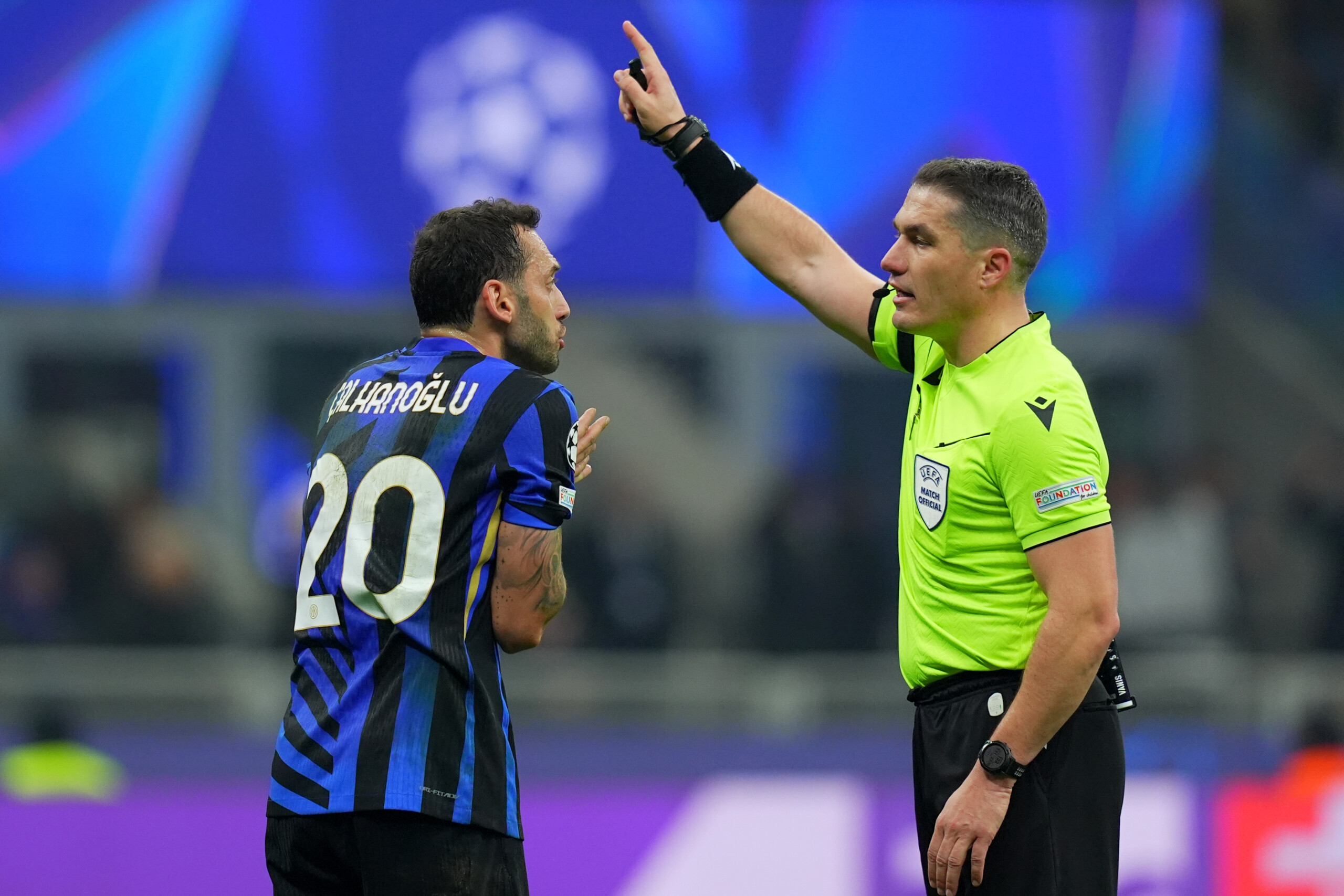 ligue des champions le roumain kovacs arbitrera la finale psg inter scaled
