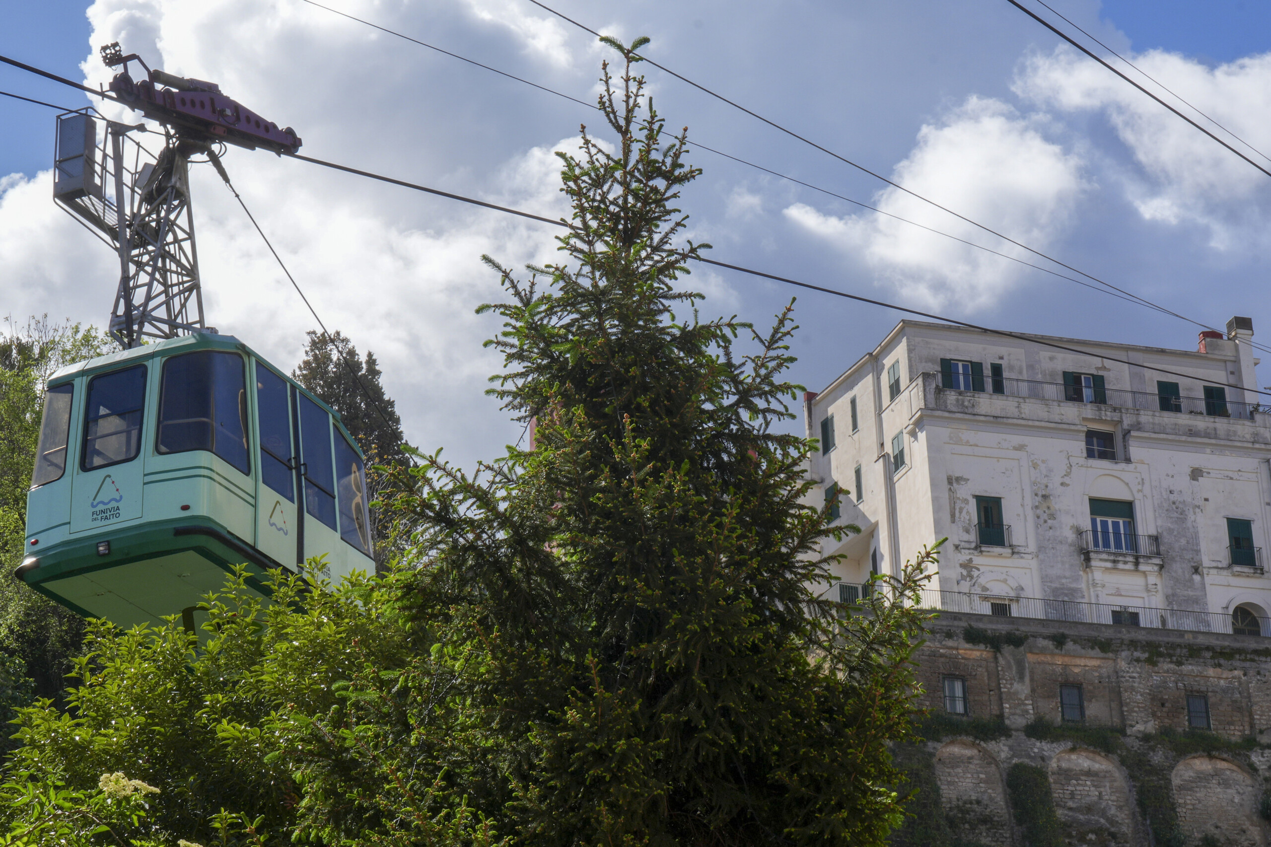 telepherique du faito 25 personnes mises en examen pour leffondrement des cabines dont le president de leav scaled