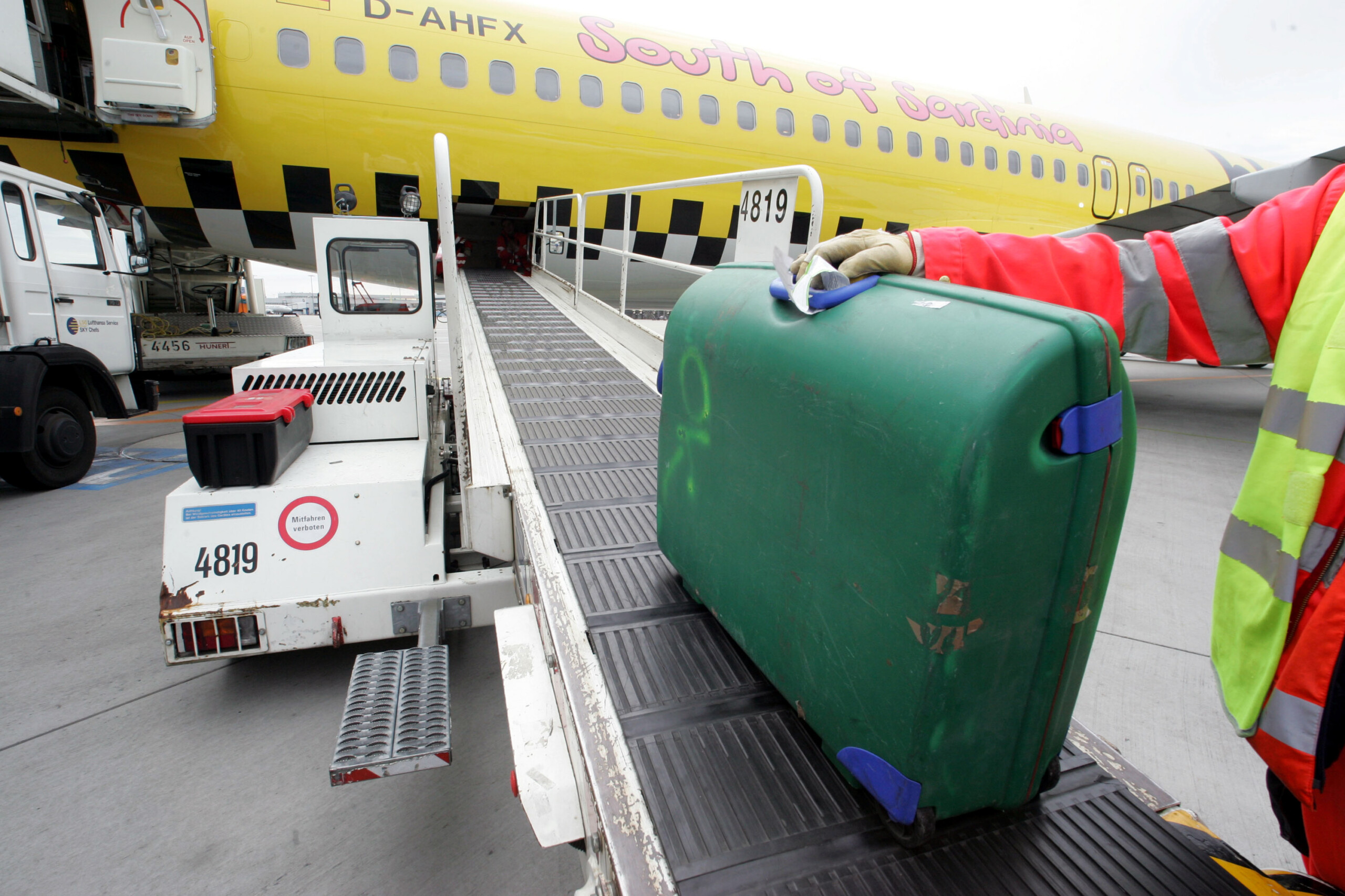 aerien les consommateurs de lue denoncent 7 compagnies pour des frais sur les bagages a main scaled