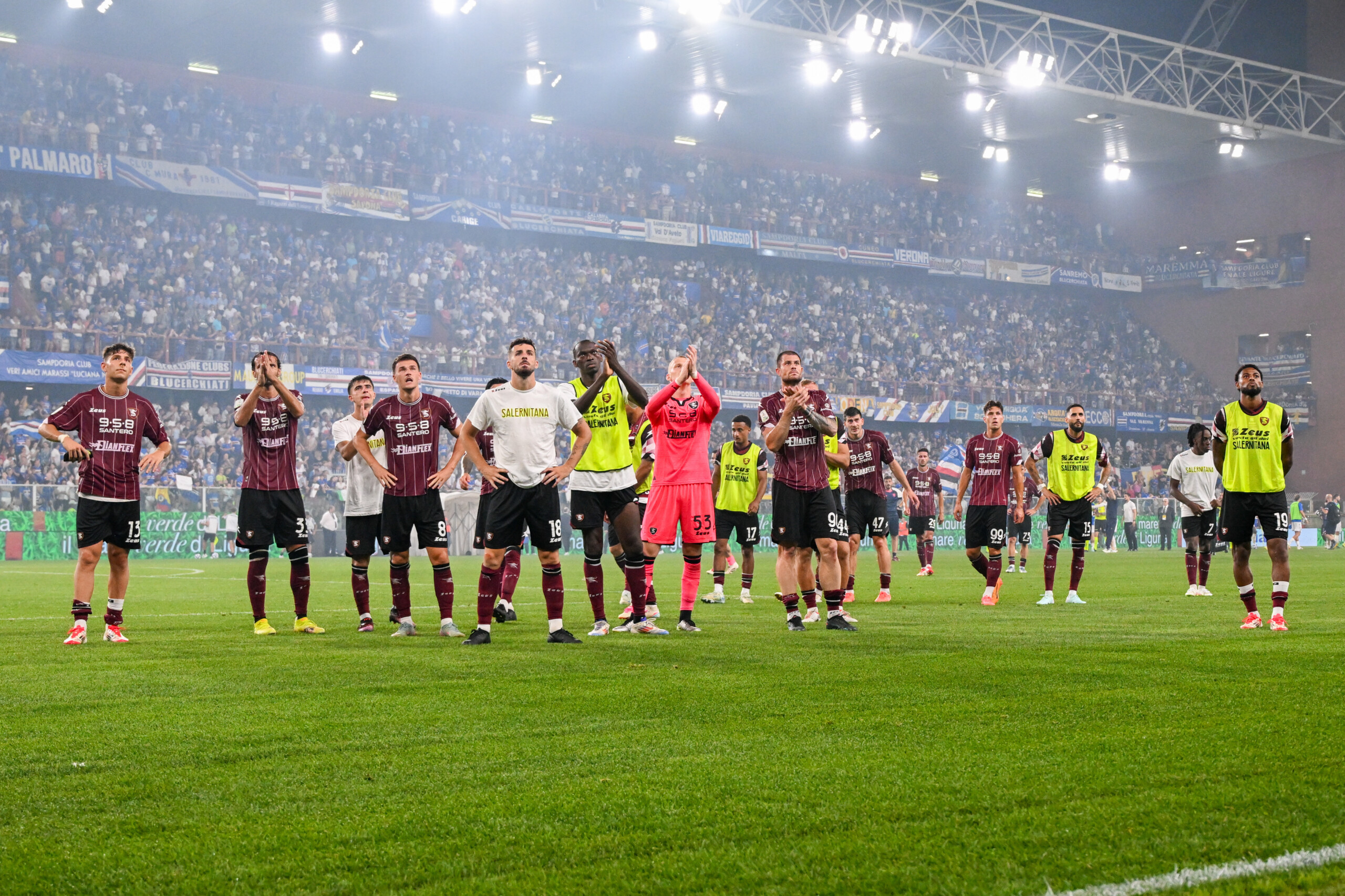 serie b joueurs intoxiques salernitana demande le report du match retour des barrages scaled