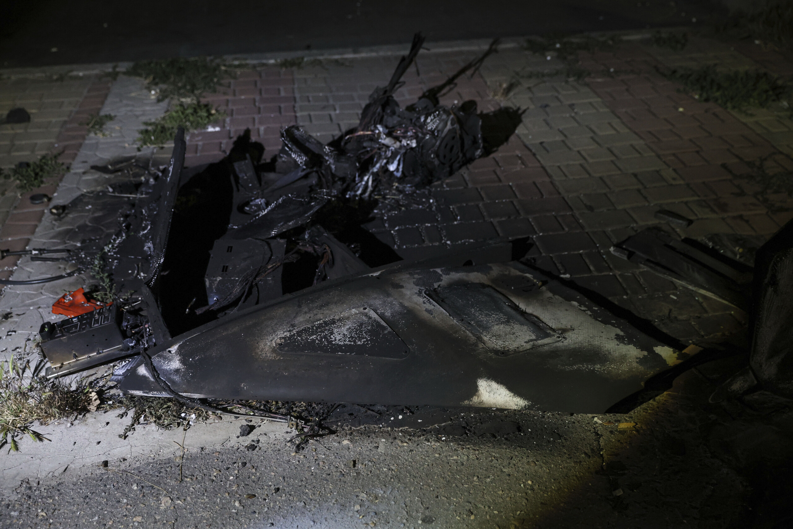 ukraine kiev incendies a zaporizhzhia apres un raid russe avec des drones scaled