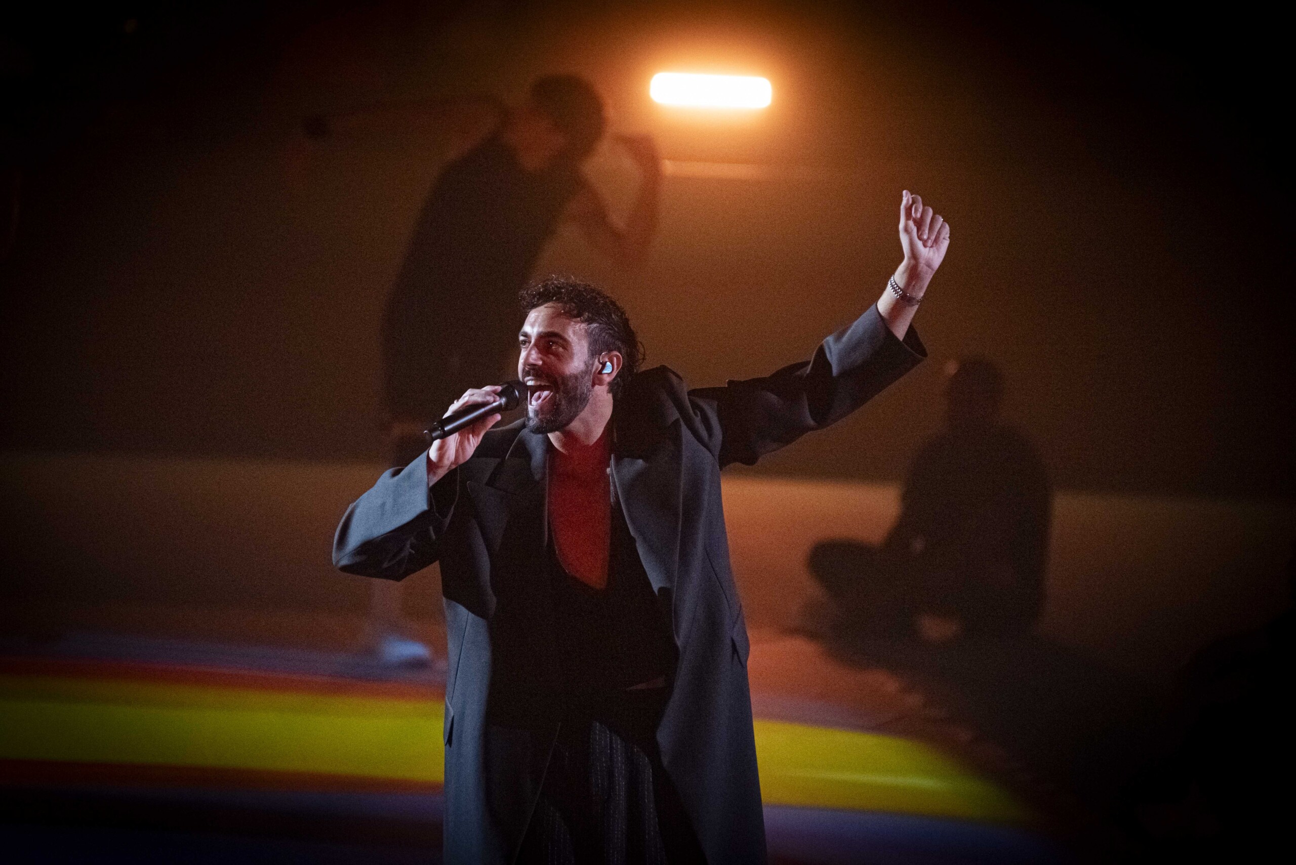 musique mengoni en tournee concerts a guichets fermes a rome et turin pour marco negli stadi scaled