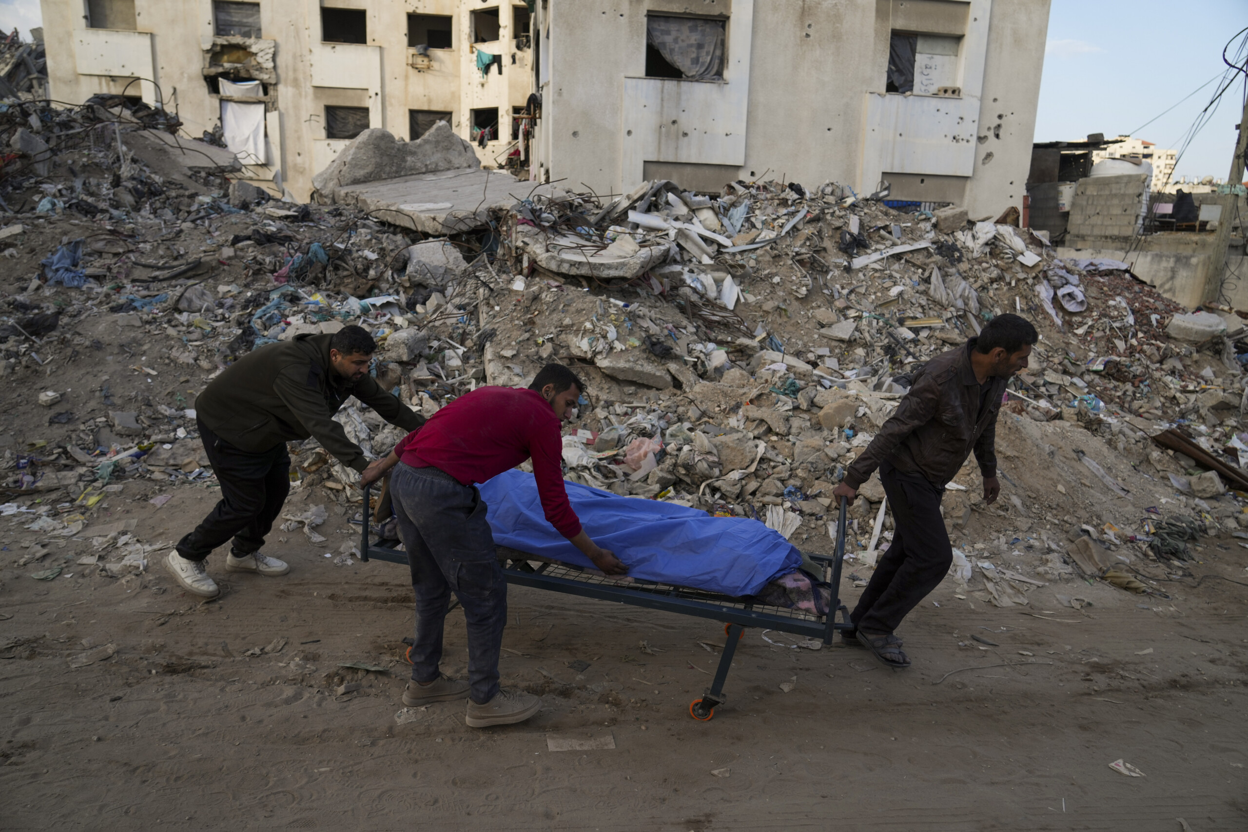 moyen orient selon les medias au moins 29 morts dans des raids israeliens sur gaza scaled