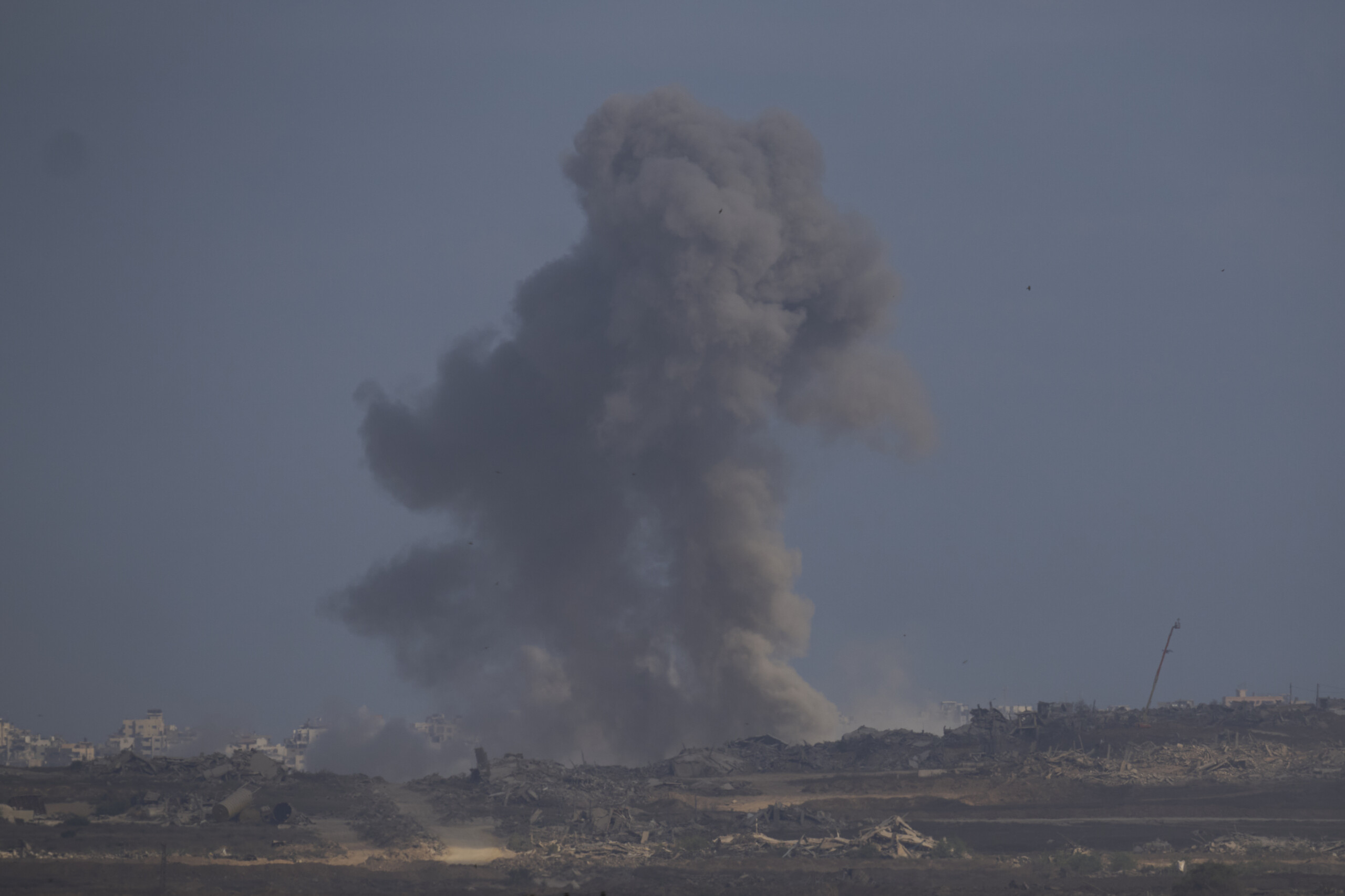 moyen orient eglise a gaza touchee par un raid le pere romanelli blesse chiedi a chatgpt scaled