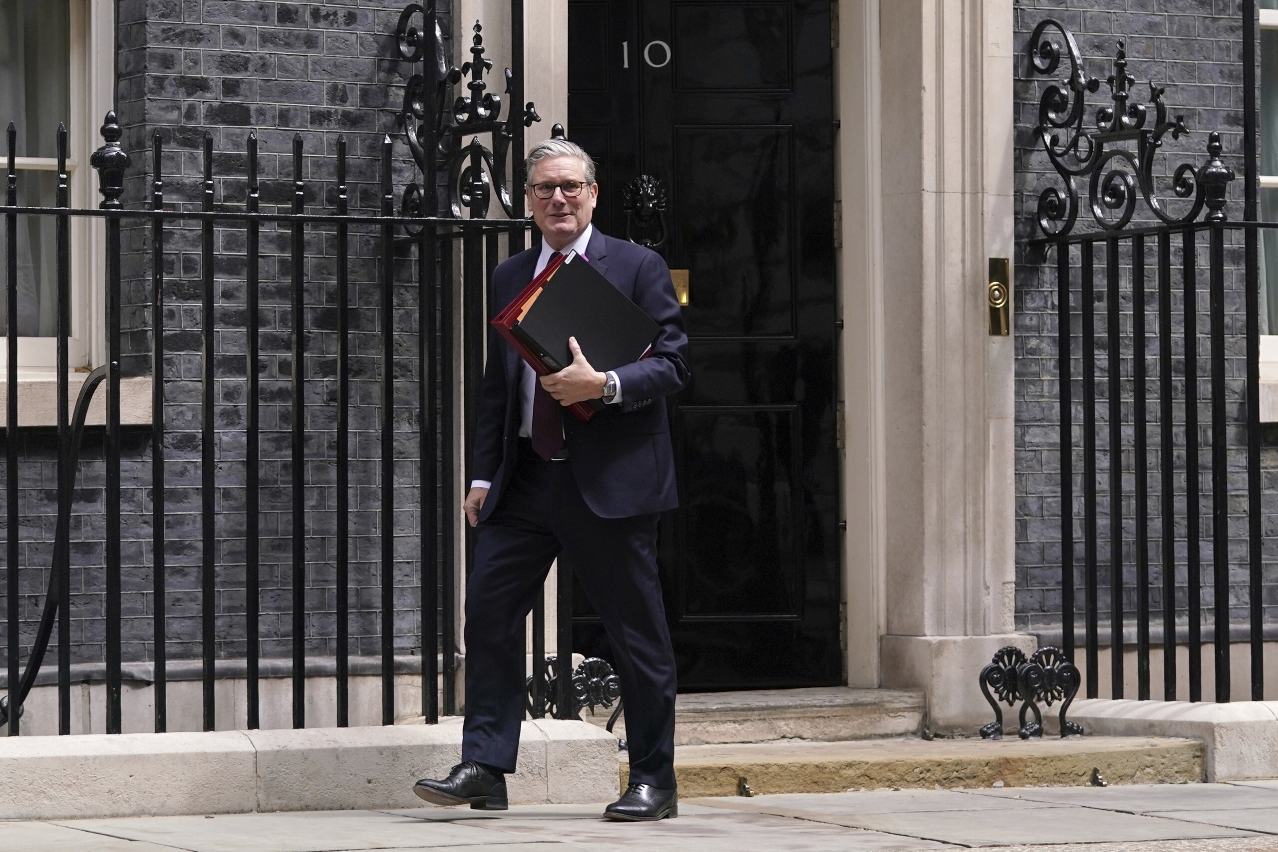 ukraine nouvelles sanctions du royaume uni contre des agents des services secrets russes scaled