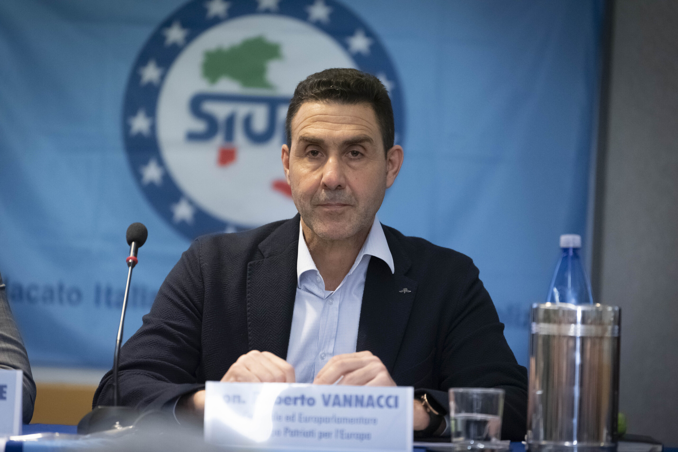 open arms vannacci defendre les frontieres de la patrie ne peut etre un delit scaled