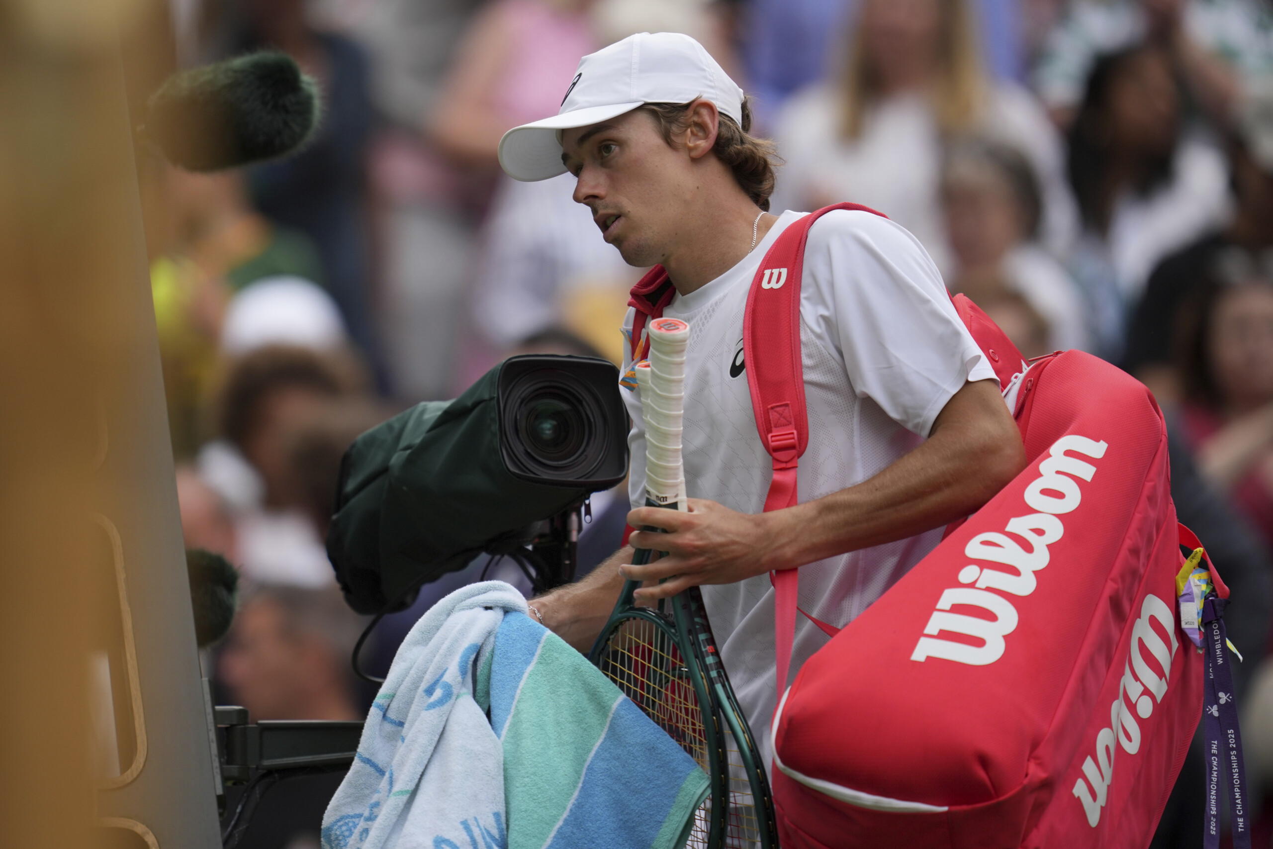 tennis apres avoir sauve trois balles de match face a fokina de minaur remporte le titre atp a washington scaled