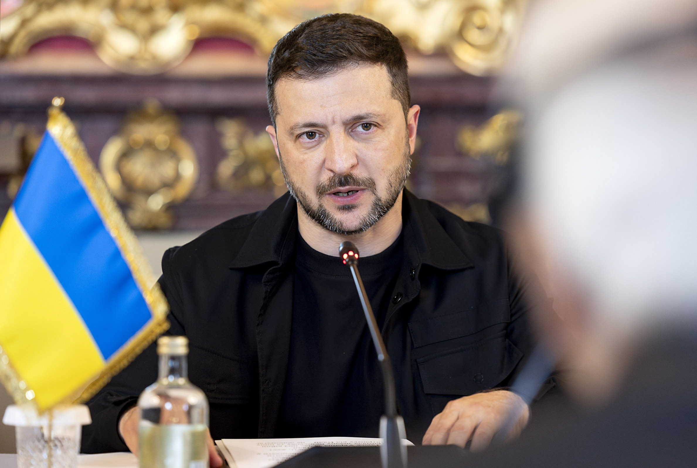 ukraine medias implication possible de zelensky dans le sommet trump poutine