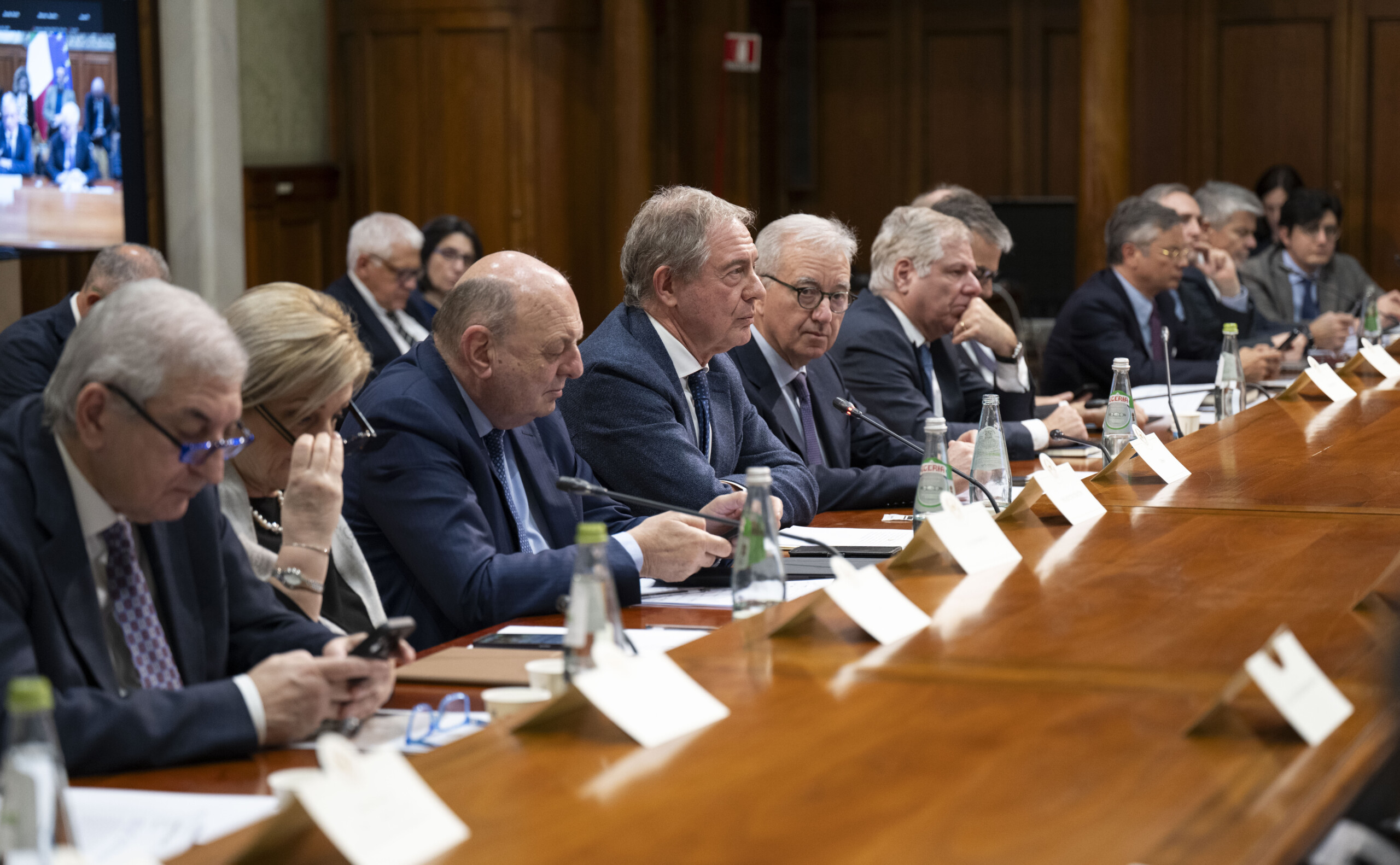 ex ilva demain reunions sur le plan dabord avec les autorites locales puis avec les syndicats et les entreprises scaled