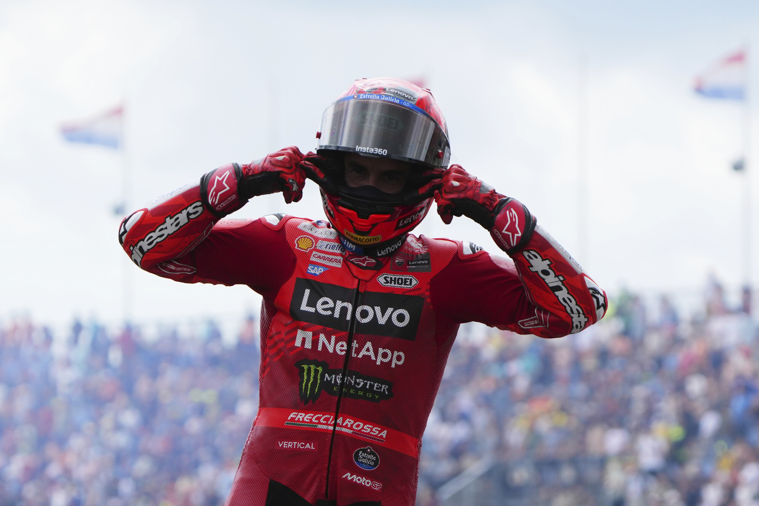 motogp marc marquez remporte la course sprint du grand prix dautriche bagnaia abandonne scaled
