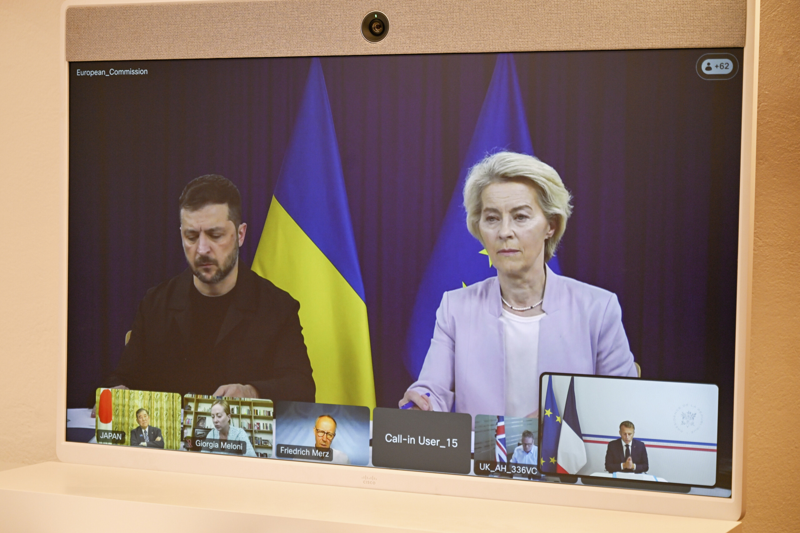 ukraine ue lors dune reunion les pays participants ont reaffirme leur unite dans leur soutien a kiev scaled