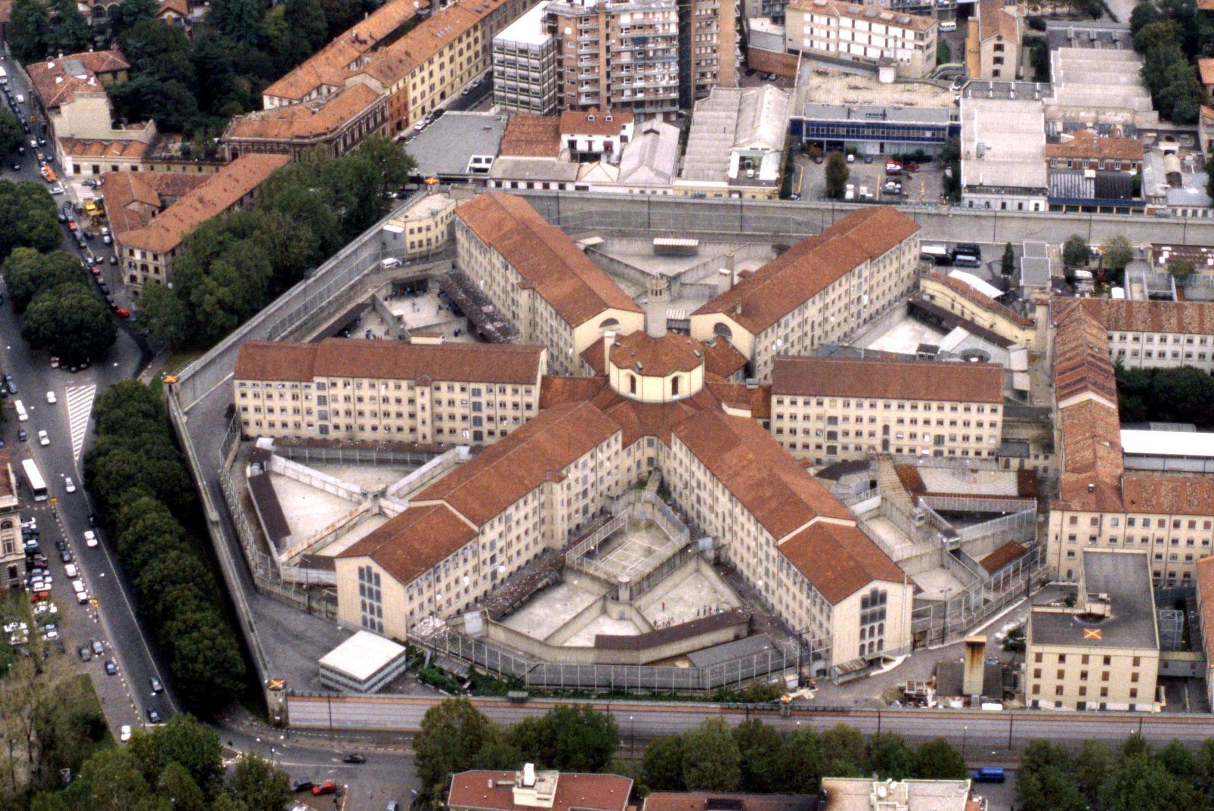 prisons uilpa pp 4 evasions en 36 heures des mesures immediates sont necessaires