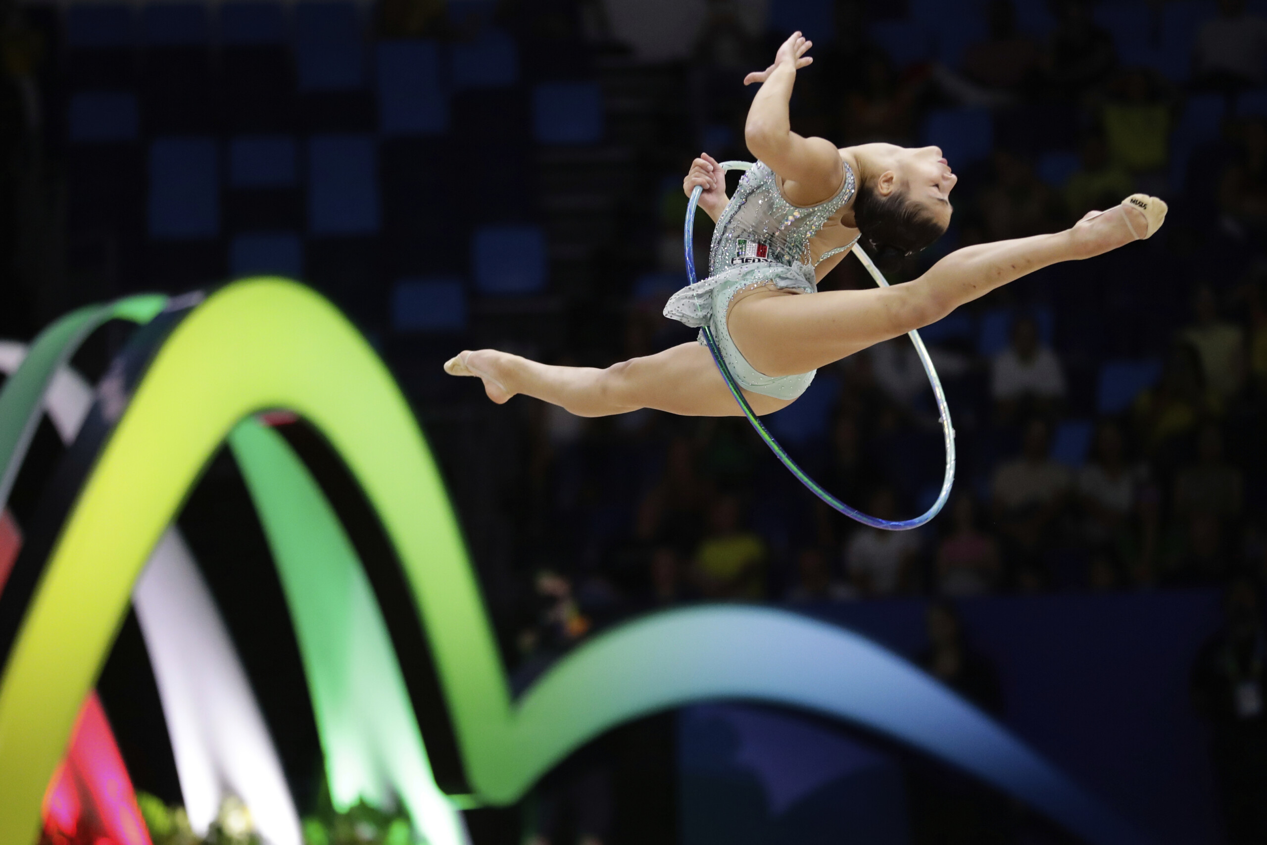 gymnastique rythmique raffaeli en or au cerceau aux mondiaux scaled