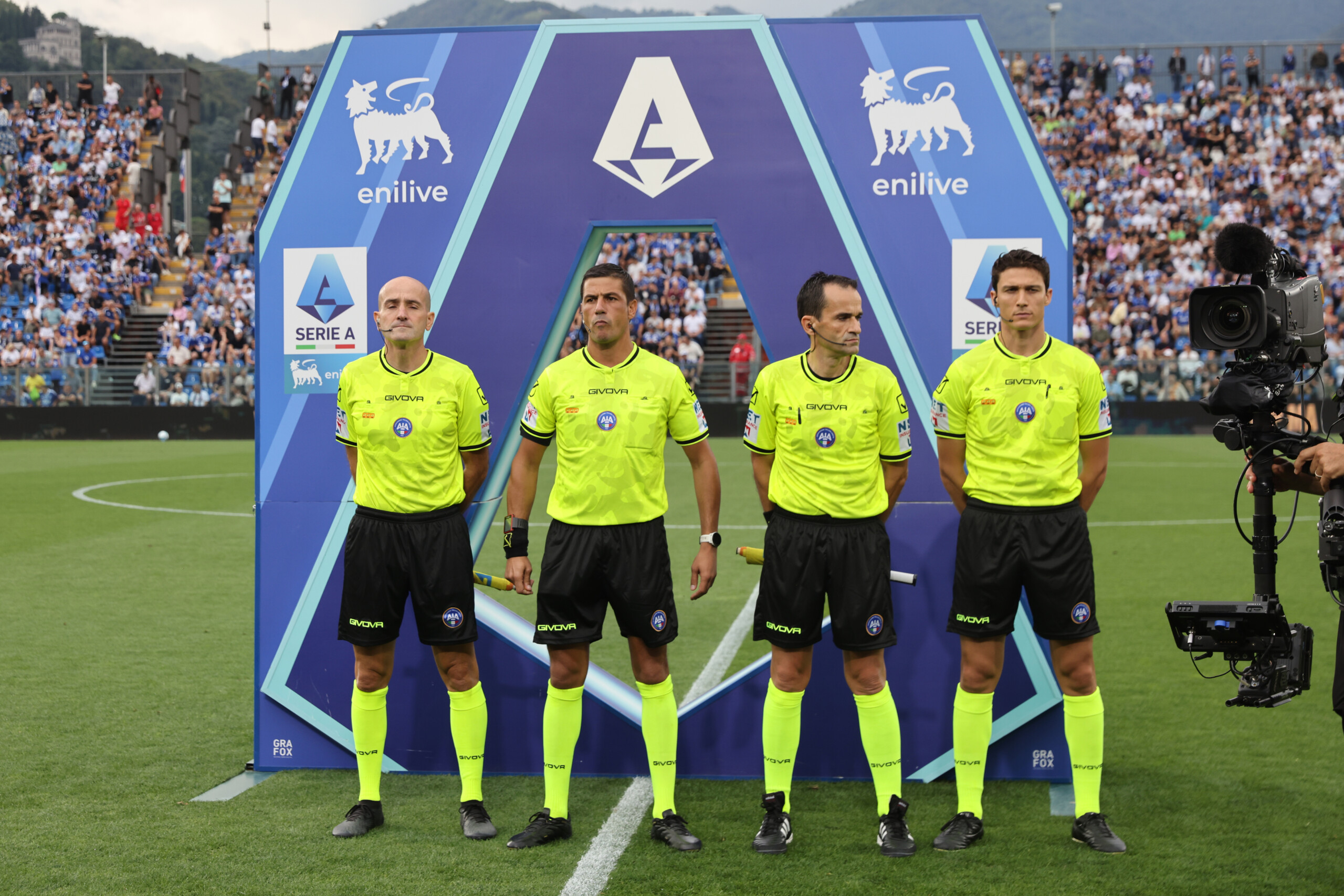 serie a premiere annonce officielle lors de como lazio larbitre communique lannulation dun but scaled