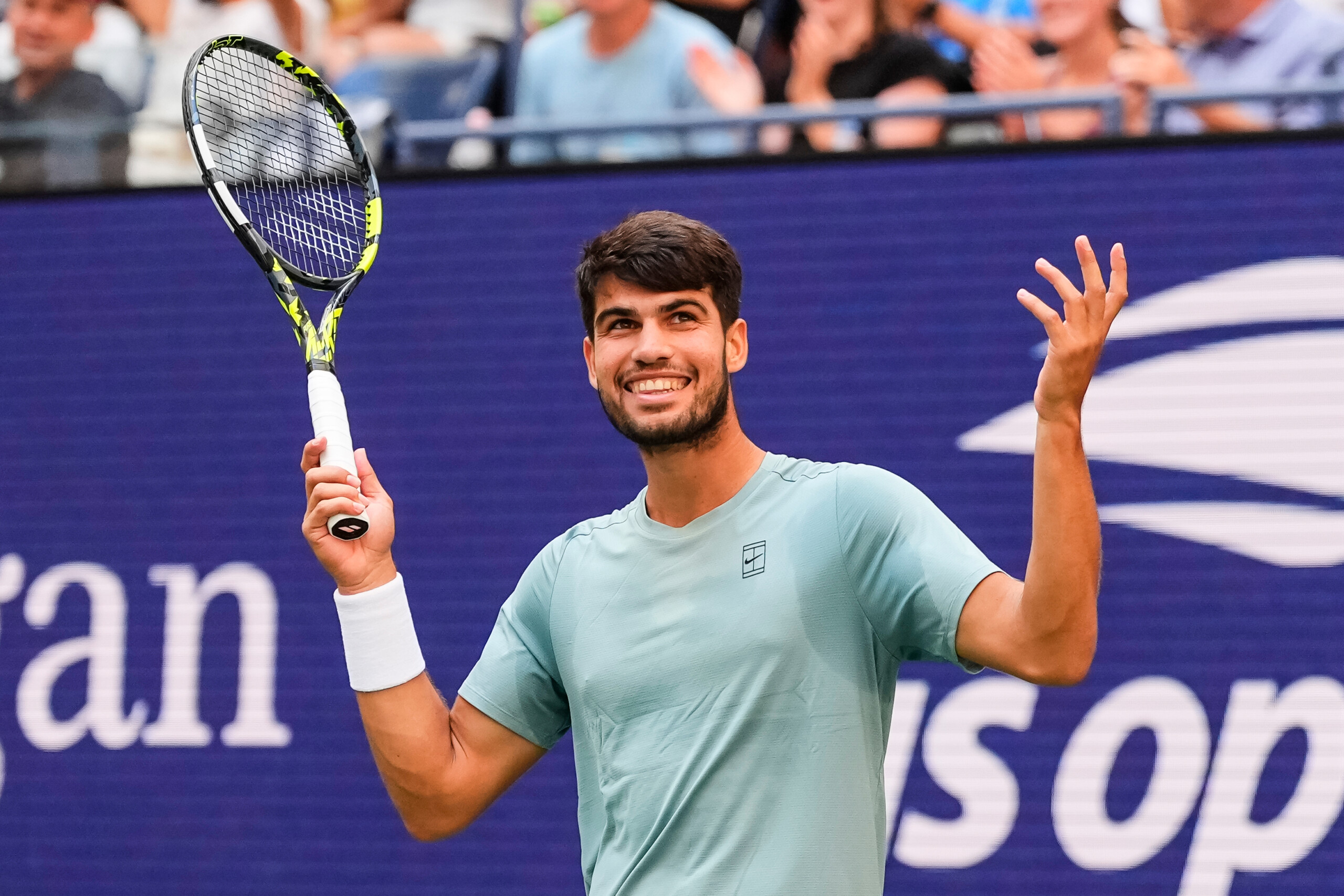 us open alcaraz sinner a une cible dans le dos scaled