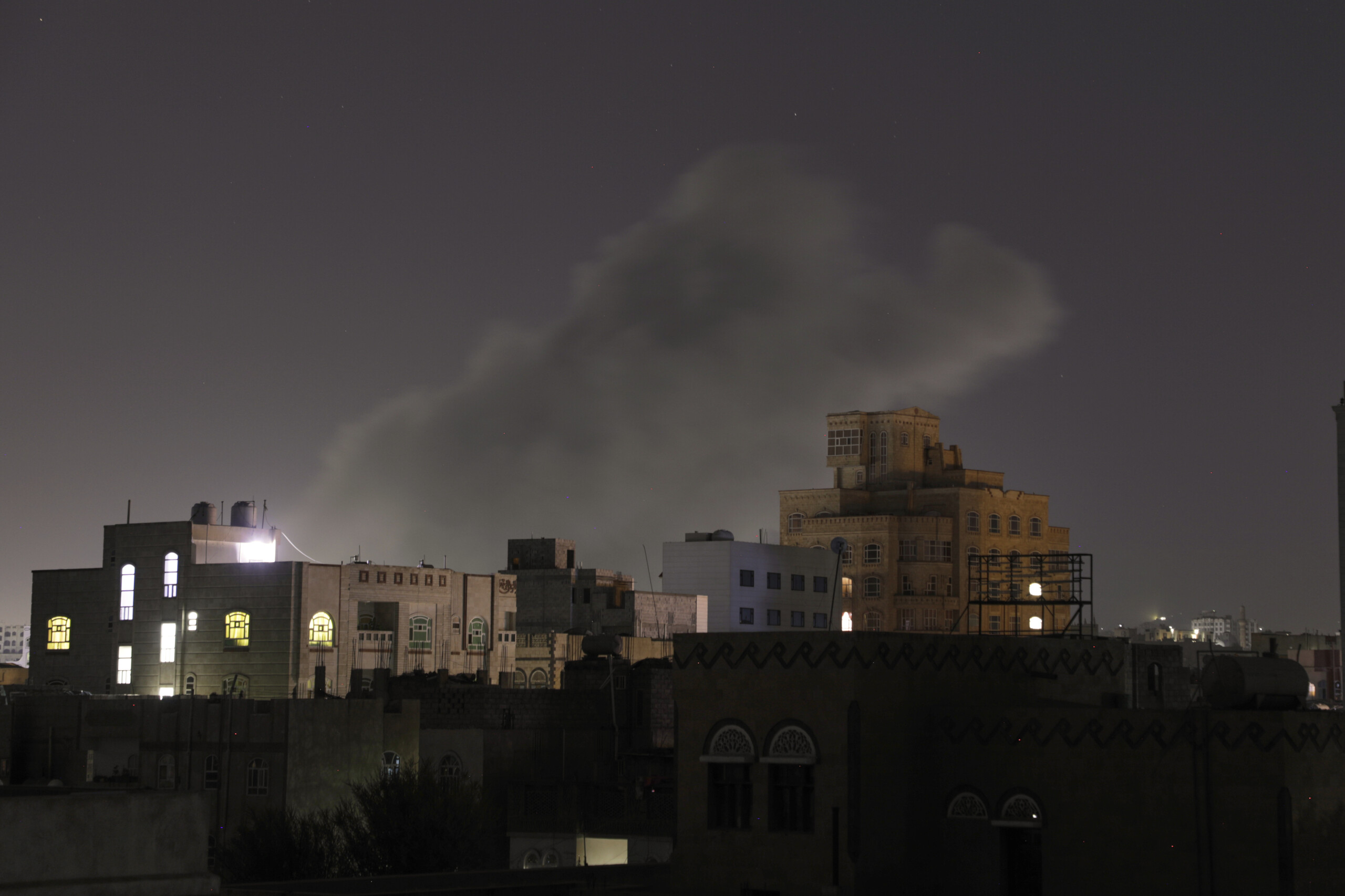 yemen frappe aerienne israelienne sur sanaa en reponse aux houthis scaled