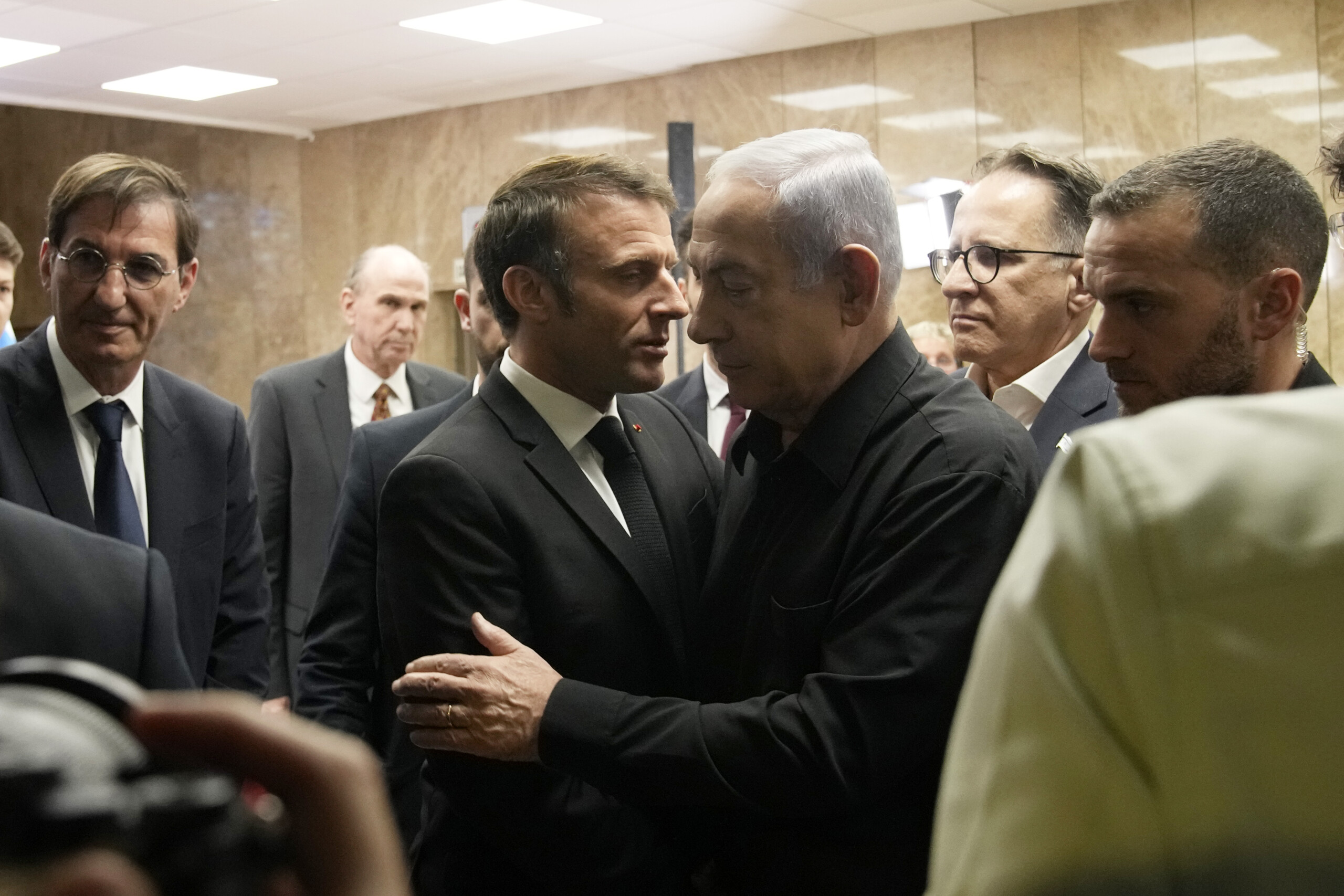 moyen orient macron a netanyahu la lutte contre lantisemitisme ne peut etre instrumentalisee scaled