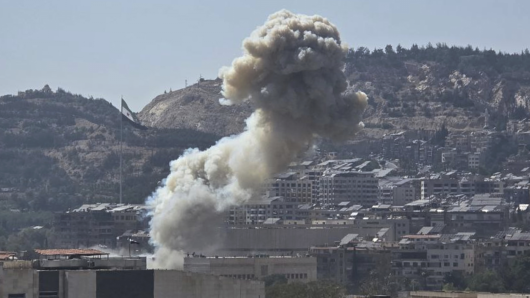 syrie six soldats tues lors dun raid israelien a damas