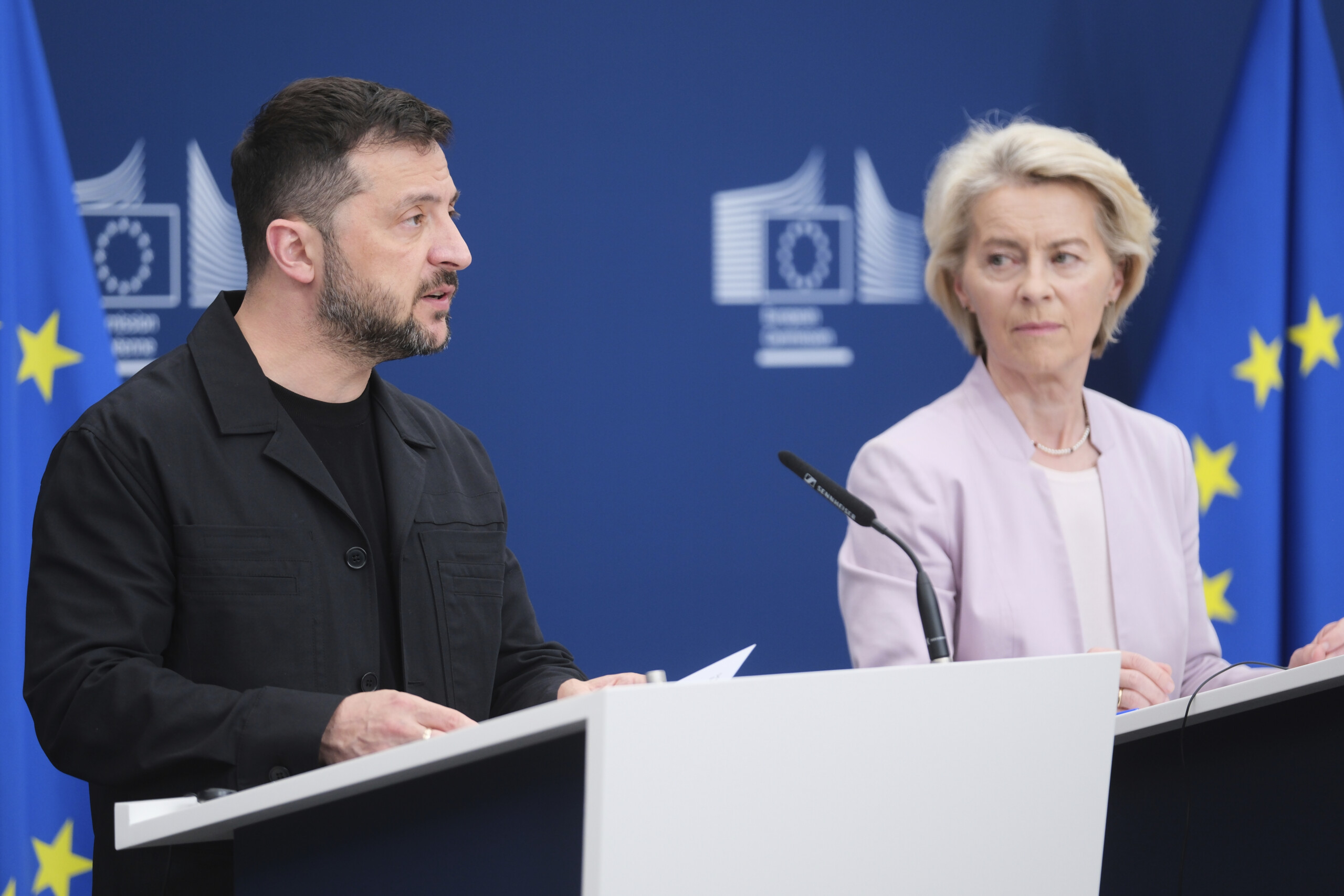 ukraine von der leyen notre personnel a kiev est en securite scaled