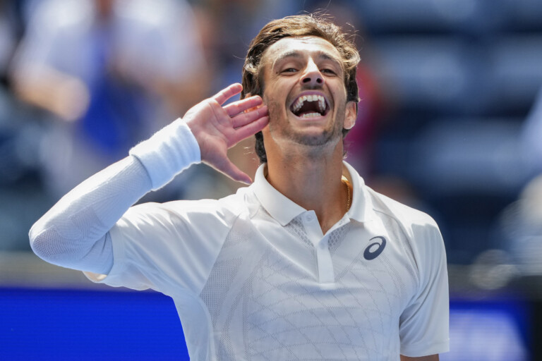 us open musetti se qualifie pour le troisieme tour apres avoir battu goffin en trois sets