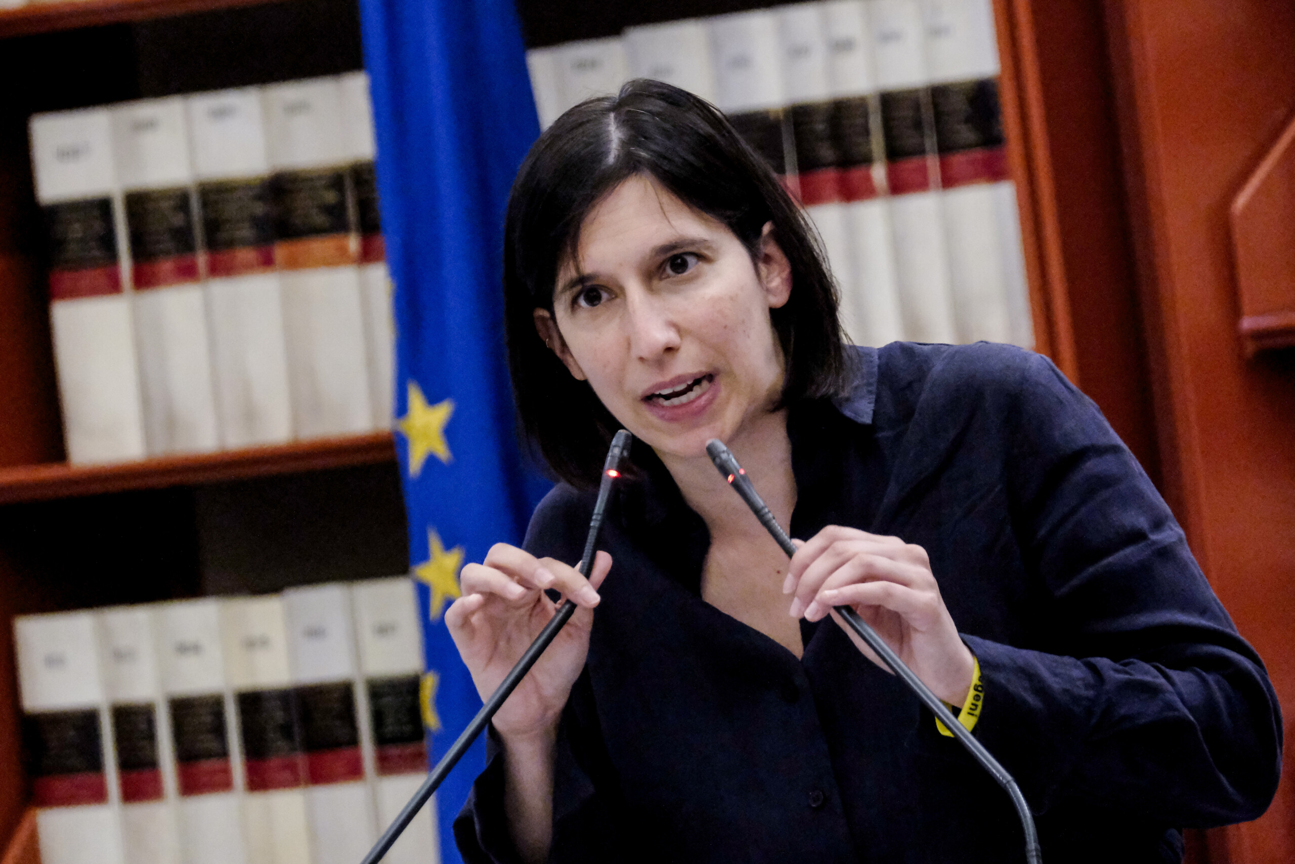 violence contre les femmes schlein la culture du viol est normalisee sur le web il faut eduquer scaled
