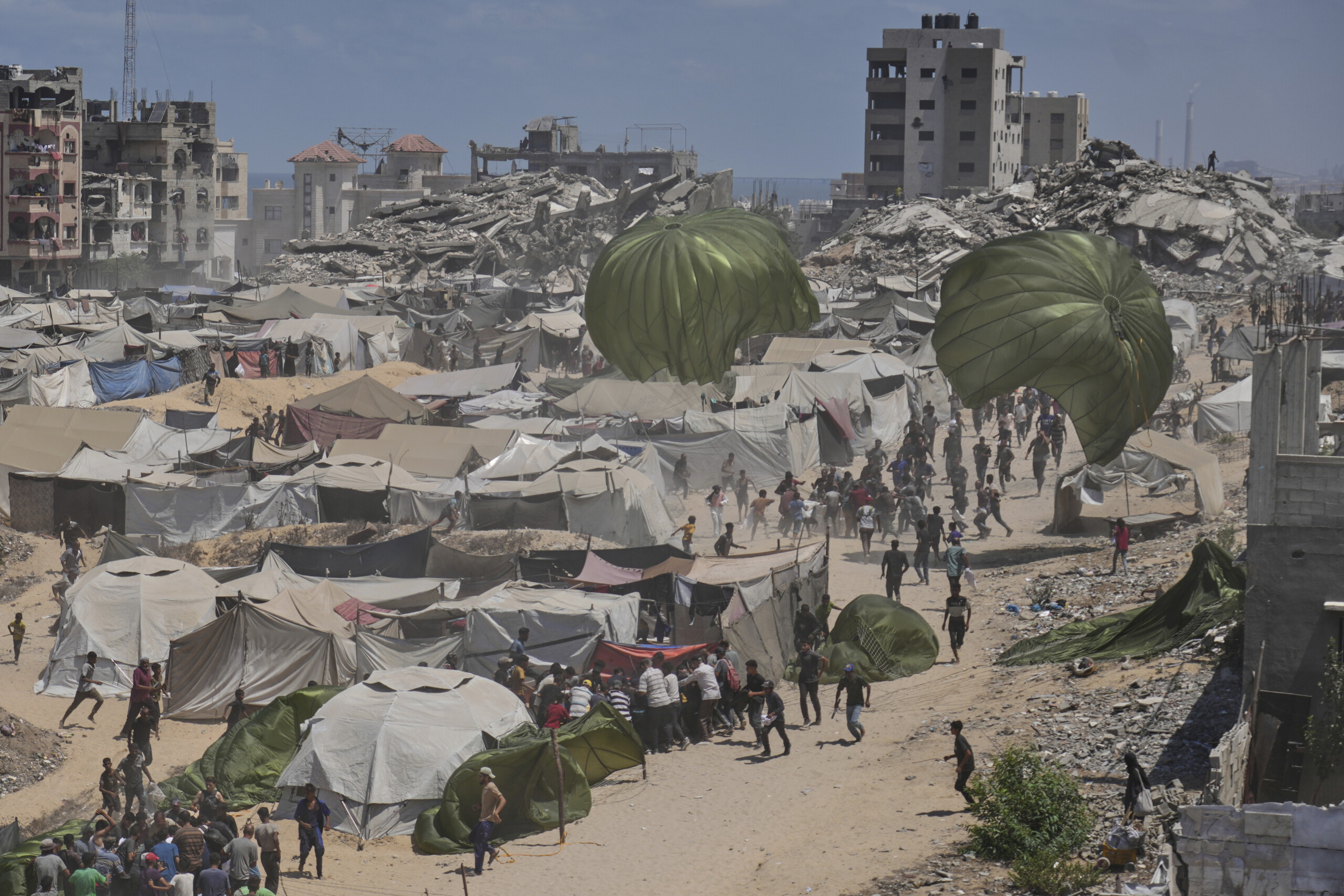 gaza sources israel interrompra ou ralentira les aides dans certaines zones de gaza scaled