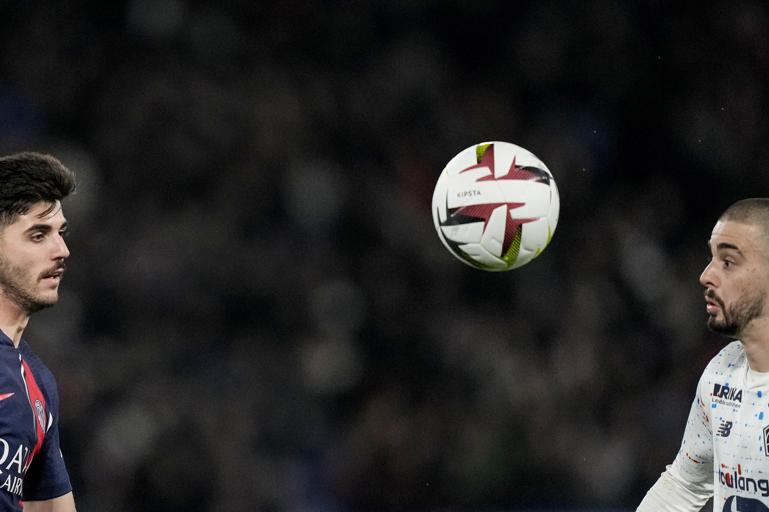 juve zhegrova est a turin pour passer la visite medicale et signer scaled