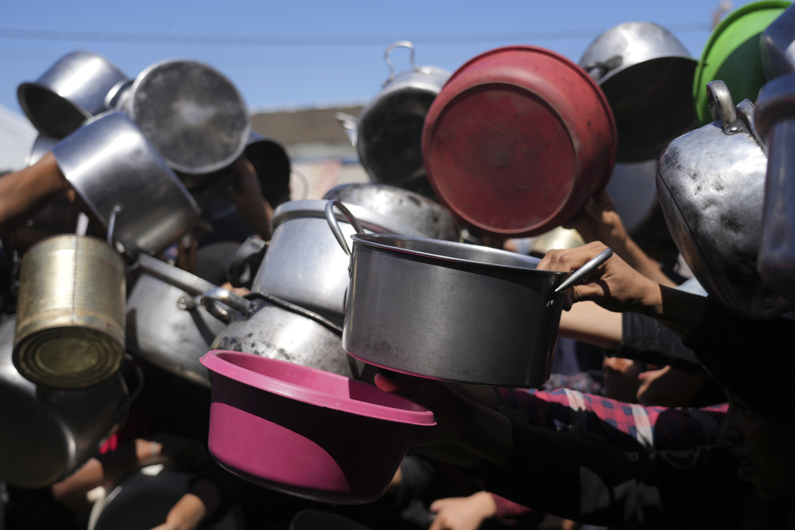 13 morts de faim a gaza au cours des dernieres 24 heures dont 3 enfants scaled
